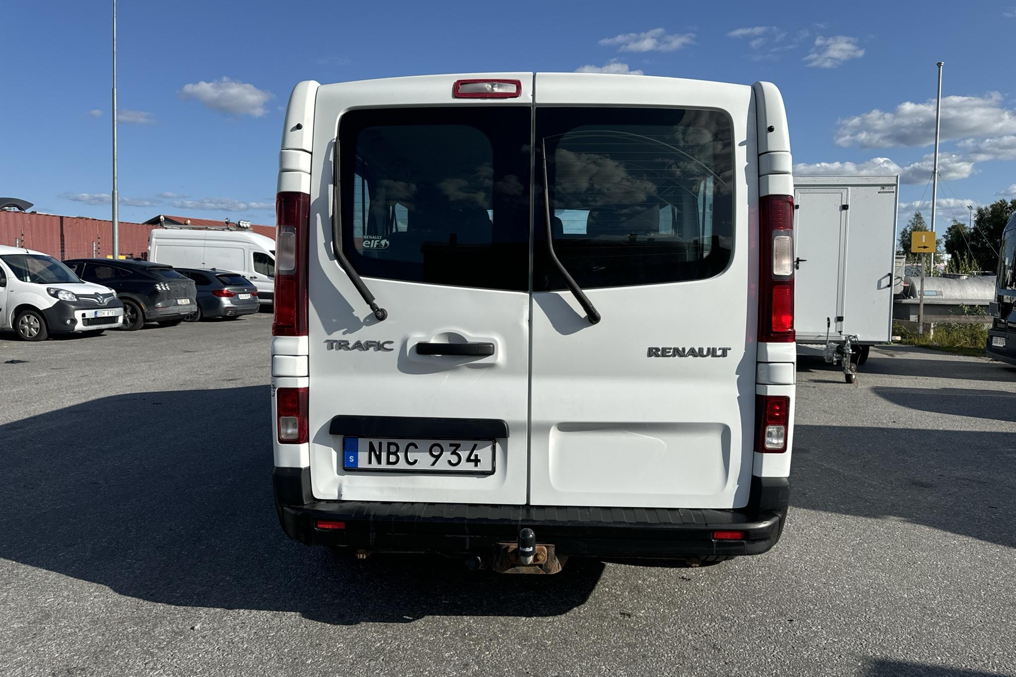 Renault Trafic 1.6 dCi (145hk) - 43 414 mil - Manuell - vit - 2016