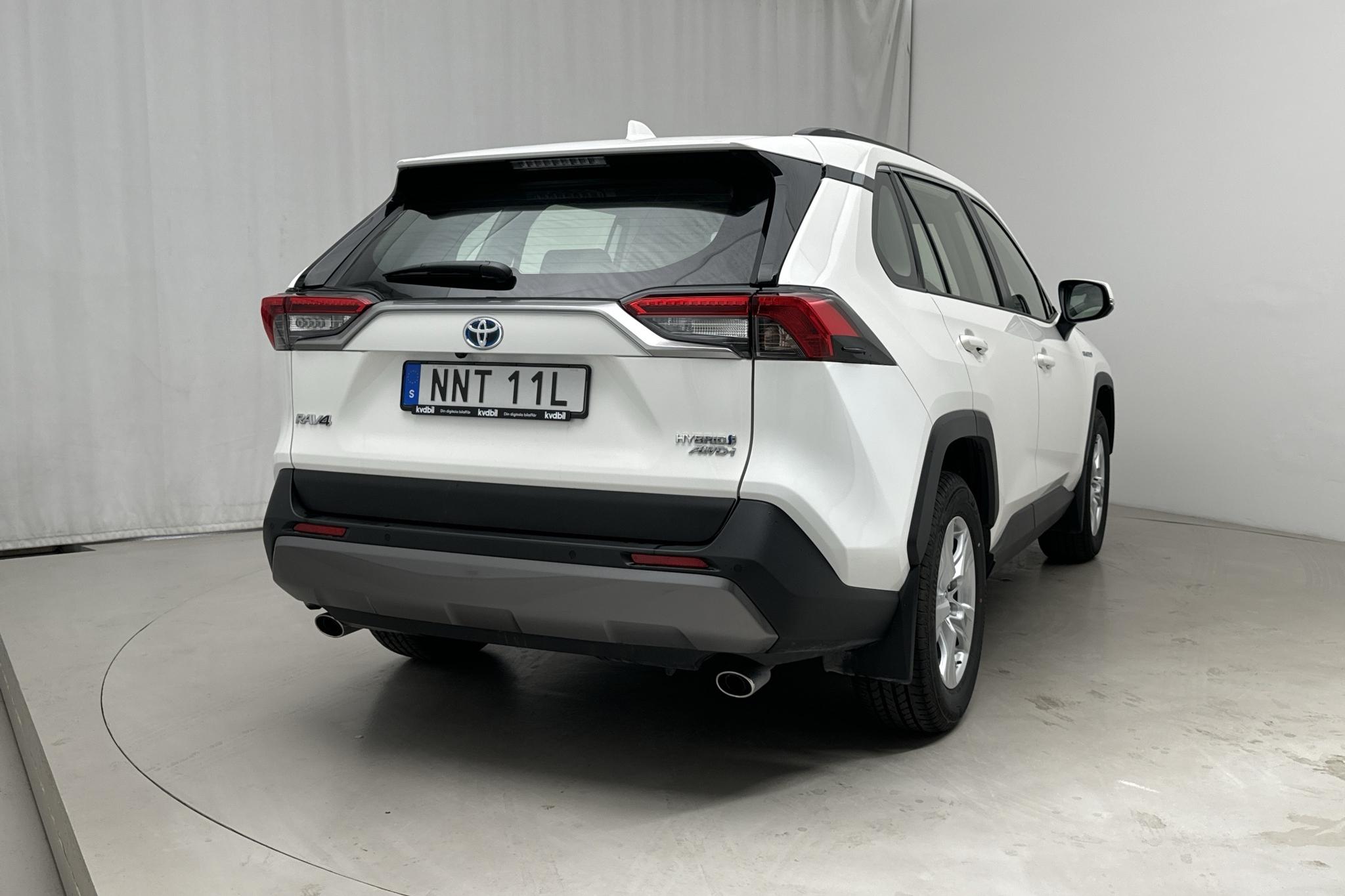 Toyota RAV4 2.5 HSD AWD (222hk) - 25 360 km - Automaattinen - valkoinen - 2021