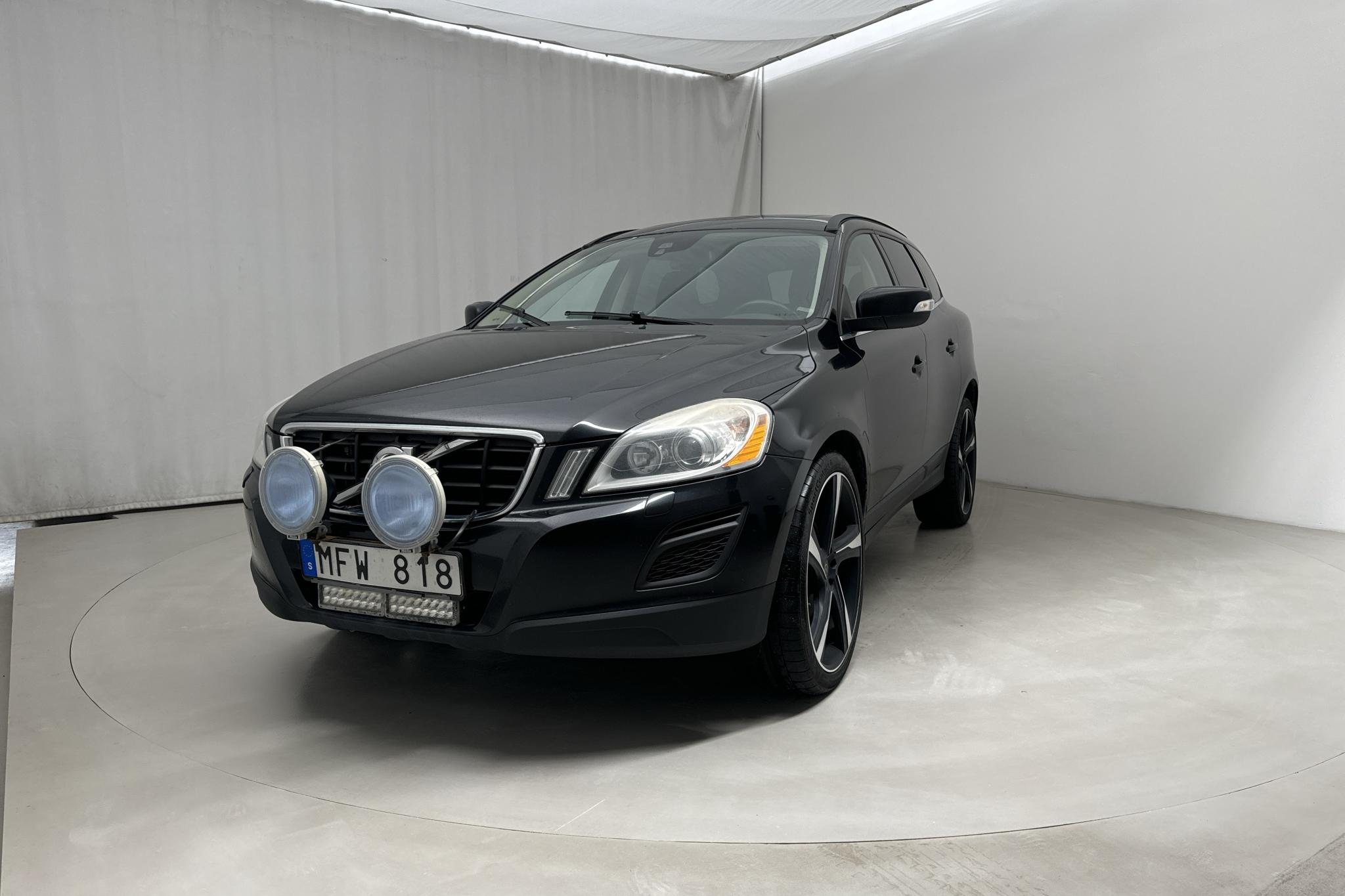 Volvo XC60 D5 AWD (215hk) - 295 050 km - Automaatne - must - 2013