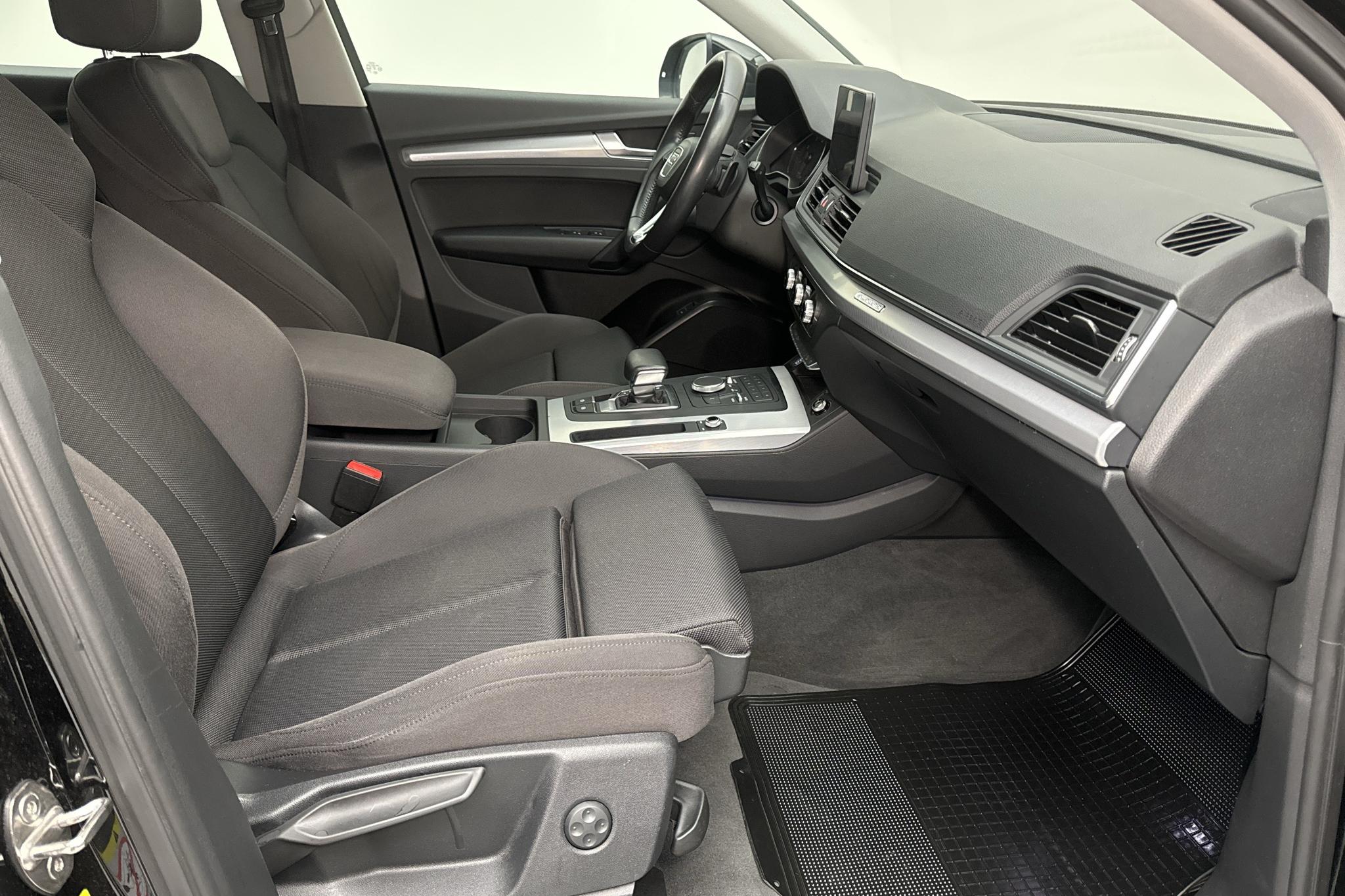 Audi Q5 40 TDI quattro (190hk) - 9 620 mil - Automat - svart - 2020