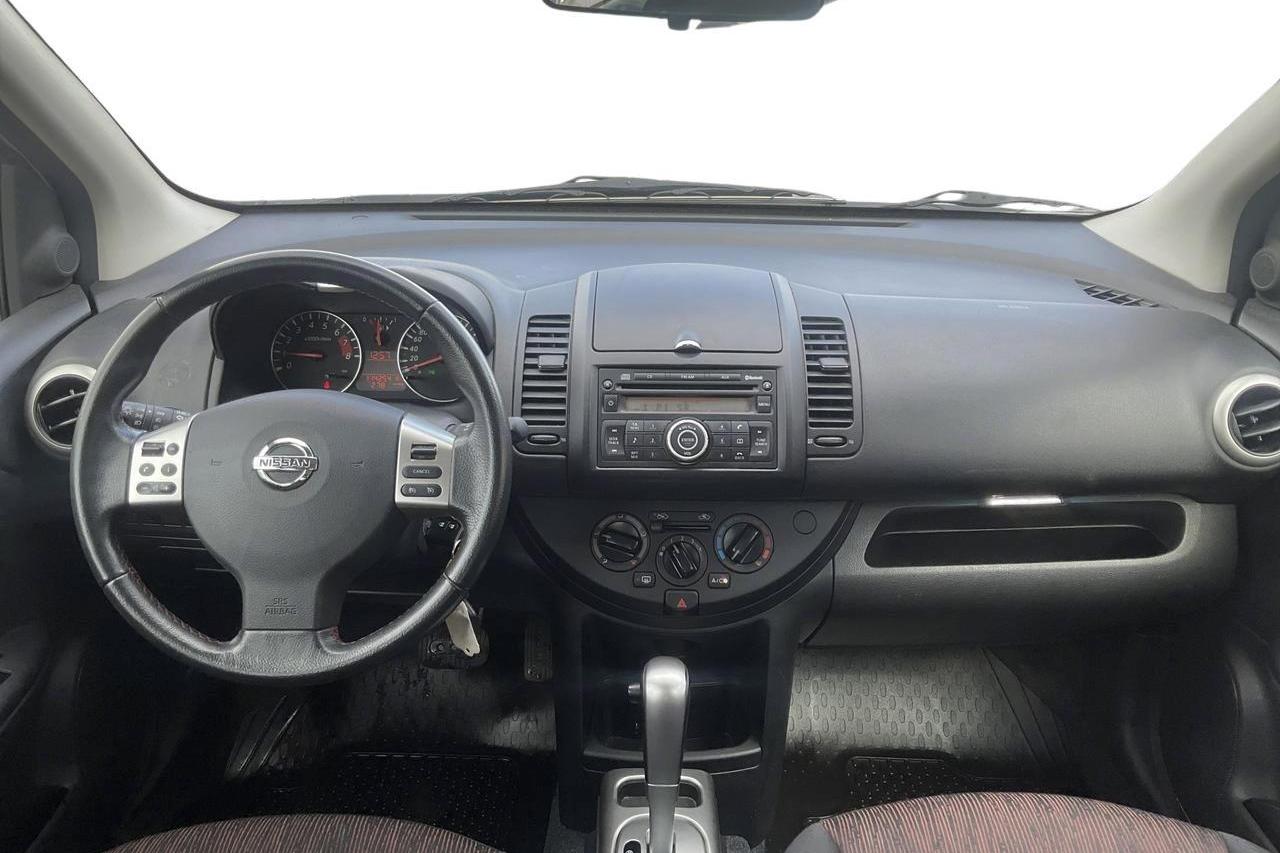 Nissan Note 1.6 (110hk) - 114 260 km - Automatic - silver - 2010