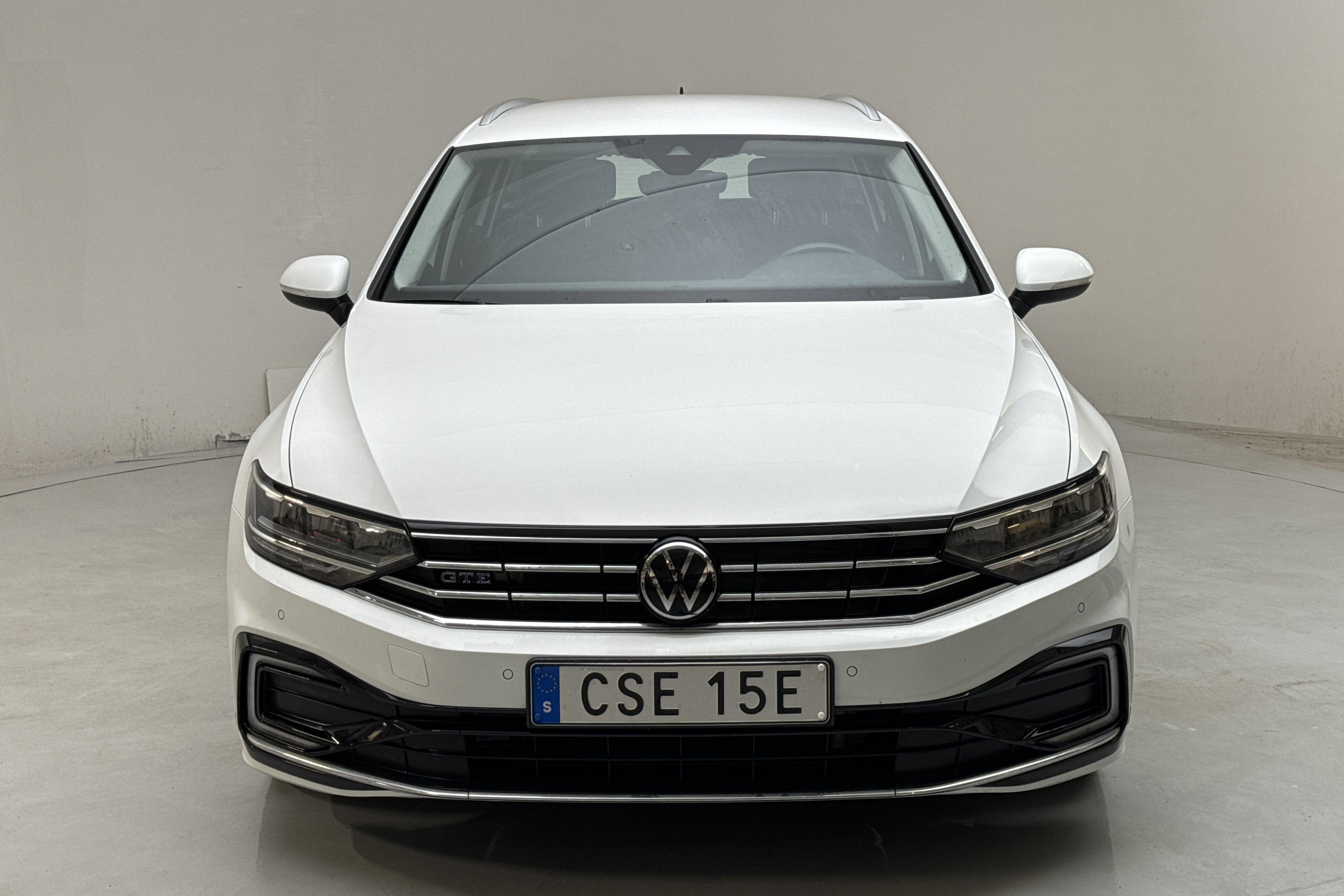 VW Passat 1.4 GTE Sportscombi (218hk) - 57 510 km - Automatyczna - biały - 2022