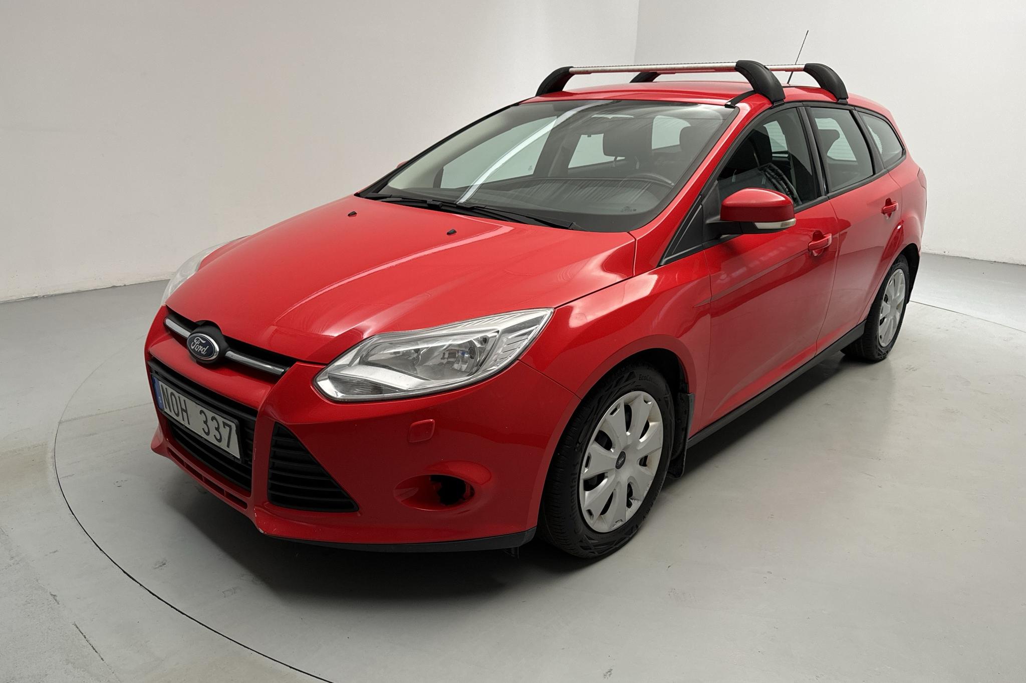 Ford Focus 1.6 TDCi Kombi (95hk) - 214 630 km - Manual - red - 2013