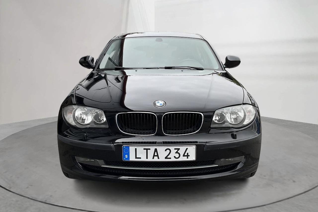 BMW 116i 5dr, E87 (122hk) - 95 350 km - Manuaalinen - musta - 2011