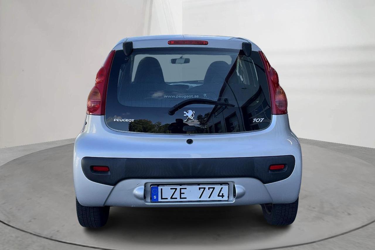 Peugeot 107 1.0 5dr (68hk) - 188 460 km - Manuaalinen - harmaa - 2012