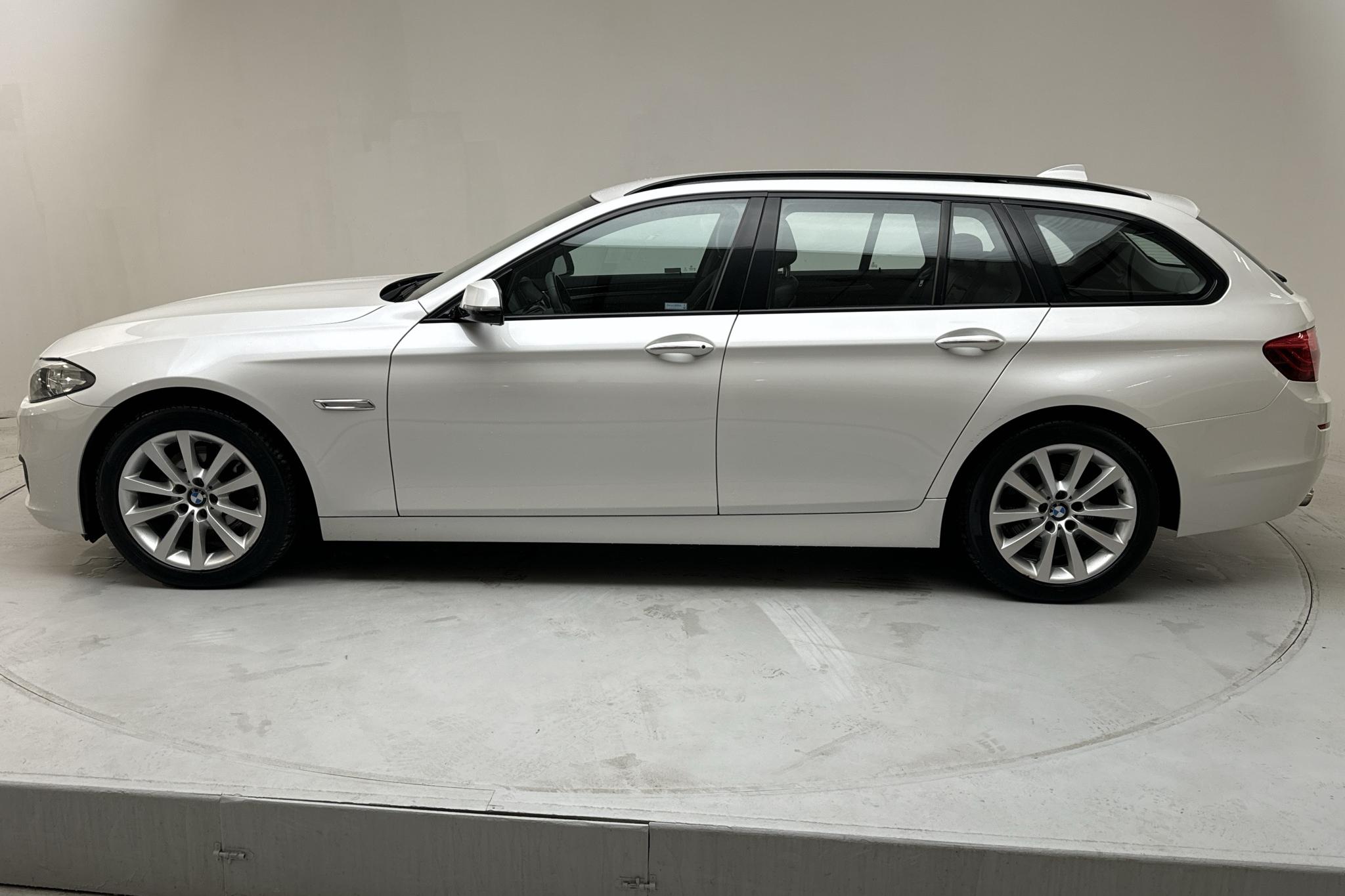 BMW 520d xDrive Touring, F11 (190hk) - 184 570 km - Automatyczna - biały - 2015