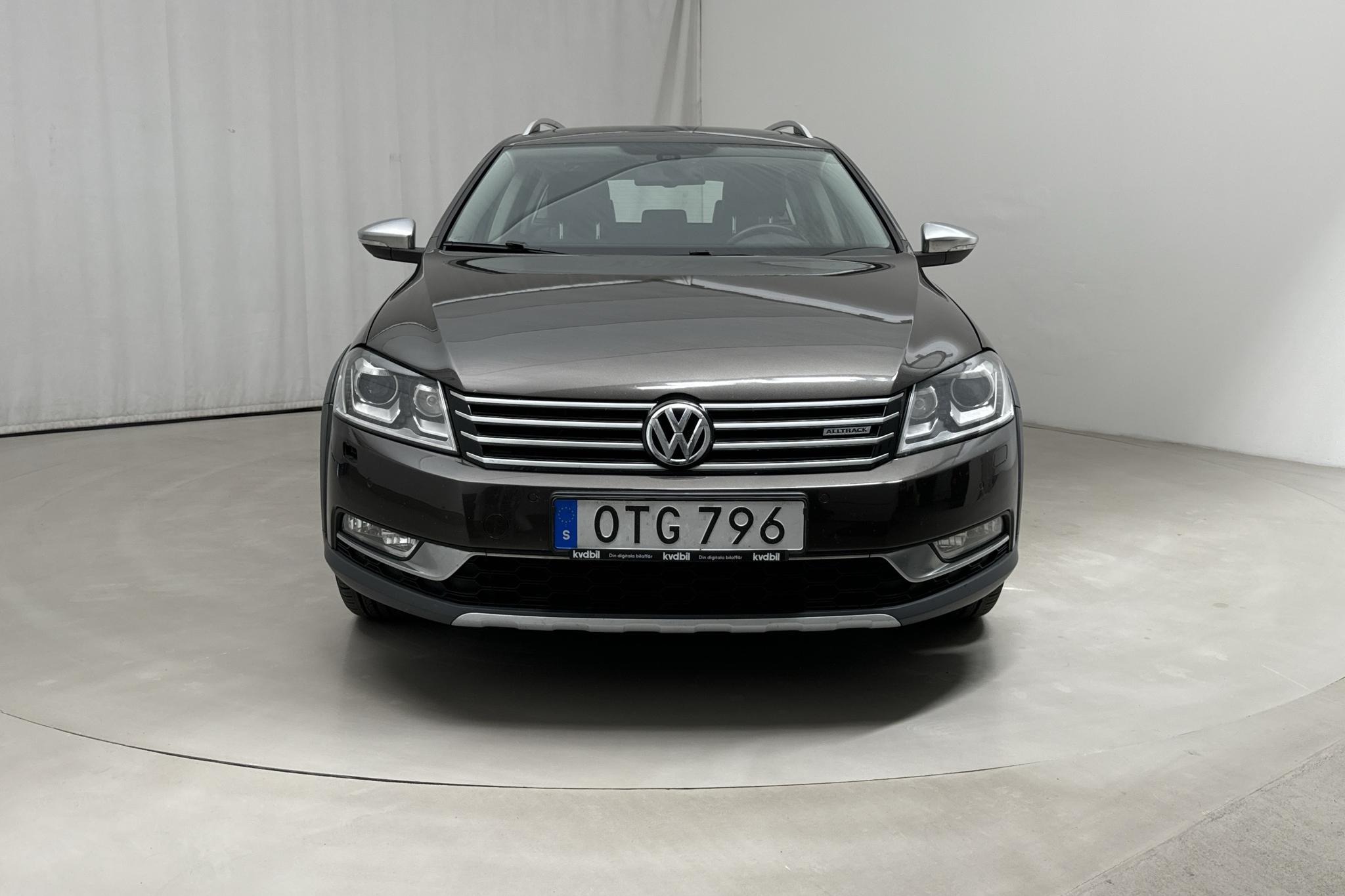 VW Passat Alltrack 2.0 TDI BlueMotion Technology 4Motion (177hk) - 145 740 km - Automaattinen - Dark Brown - 2015