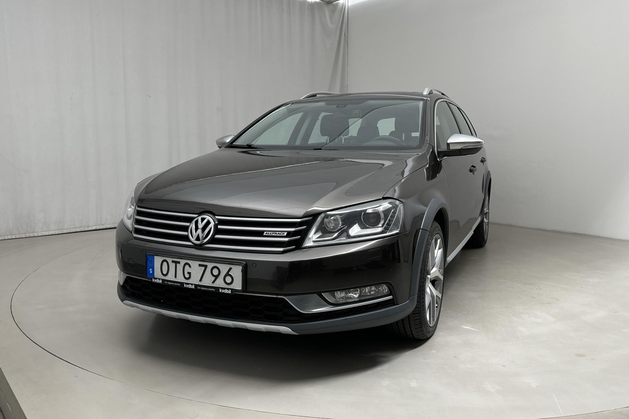 VW Passat Alltrack 2.0 TDI BlueMotion Technology 4Motion (177hk) - 145 740 km - Automaattinen - Dark Brown - 2015