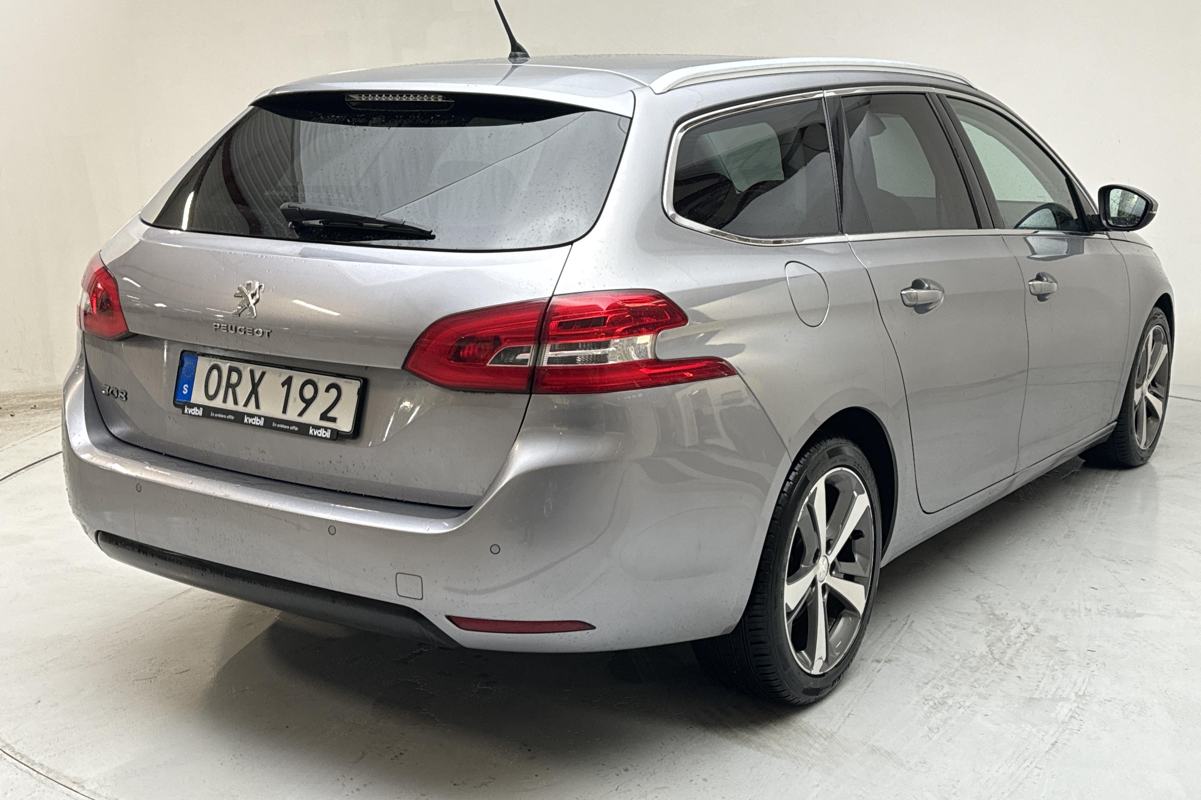 Peugeot 308 SW e-HDi (115hk) - 12 796 mil - Manuell - grå - 2014