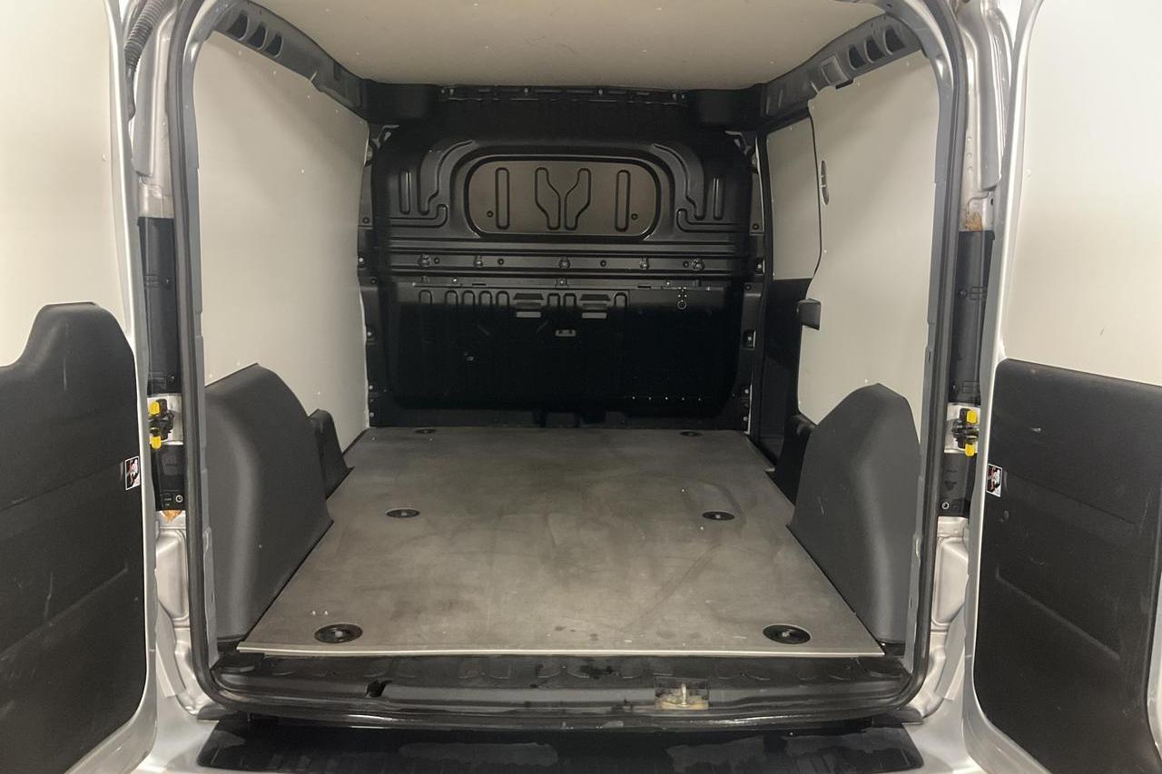 Fiat Doblo Cargo 1.3 MJT (95hk) - 79 900 km - Käsitsi - hall - 2017