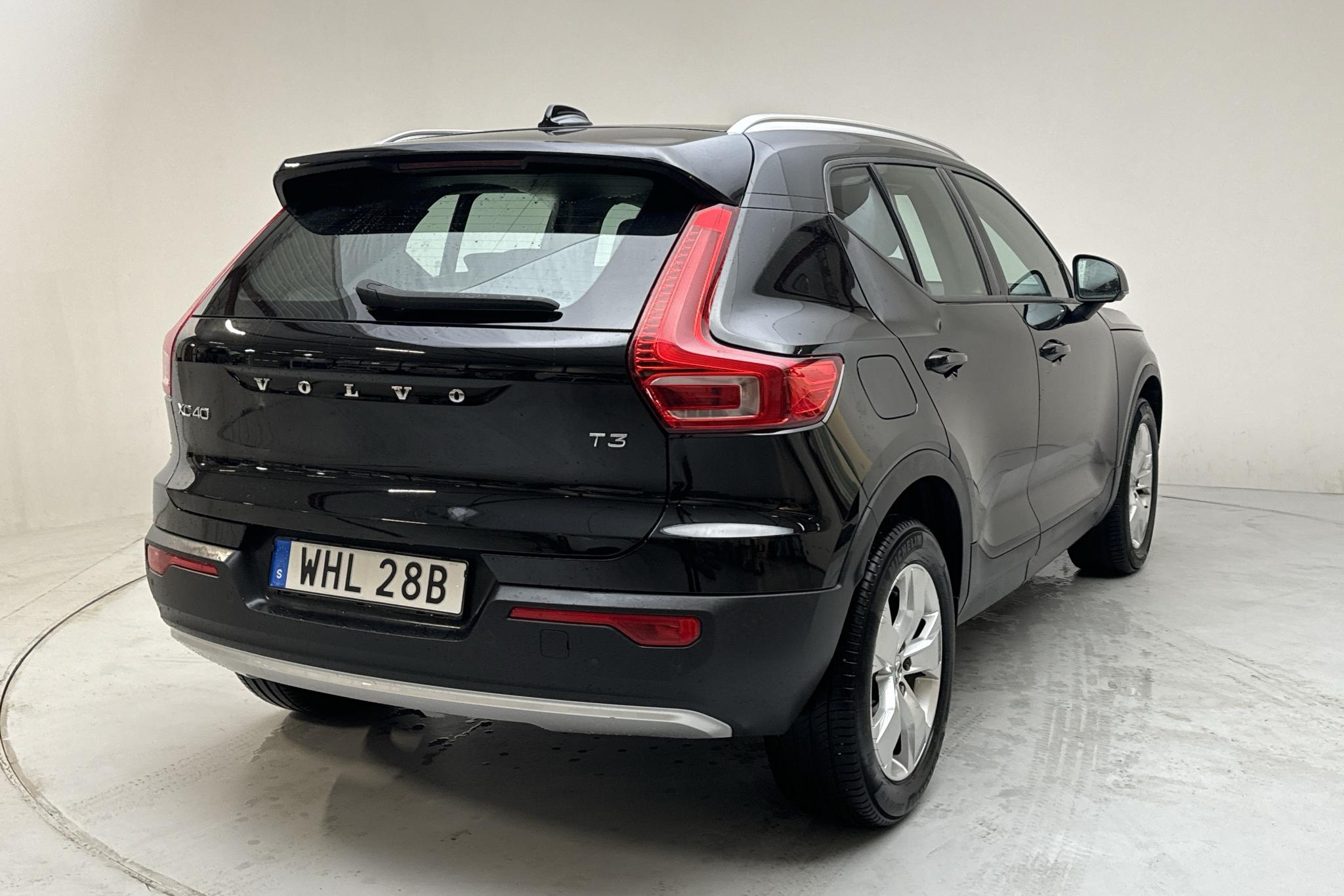 Volvo XC40 T3 2WD (163hk) - 87 240 km - Automatyczna - czarny - 2020