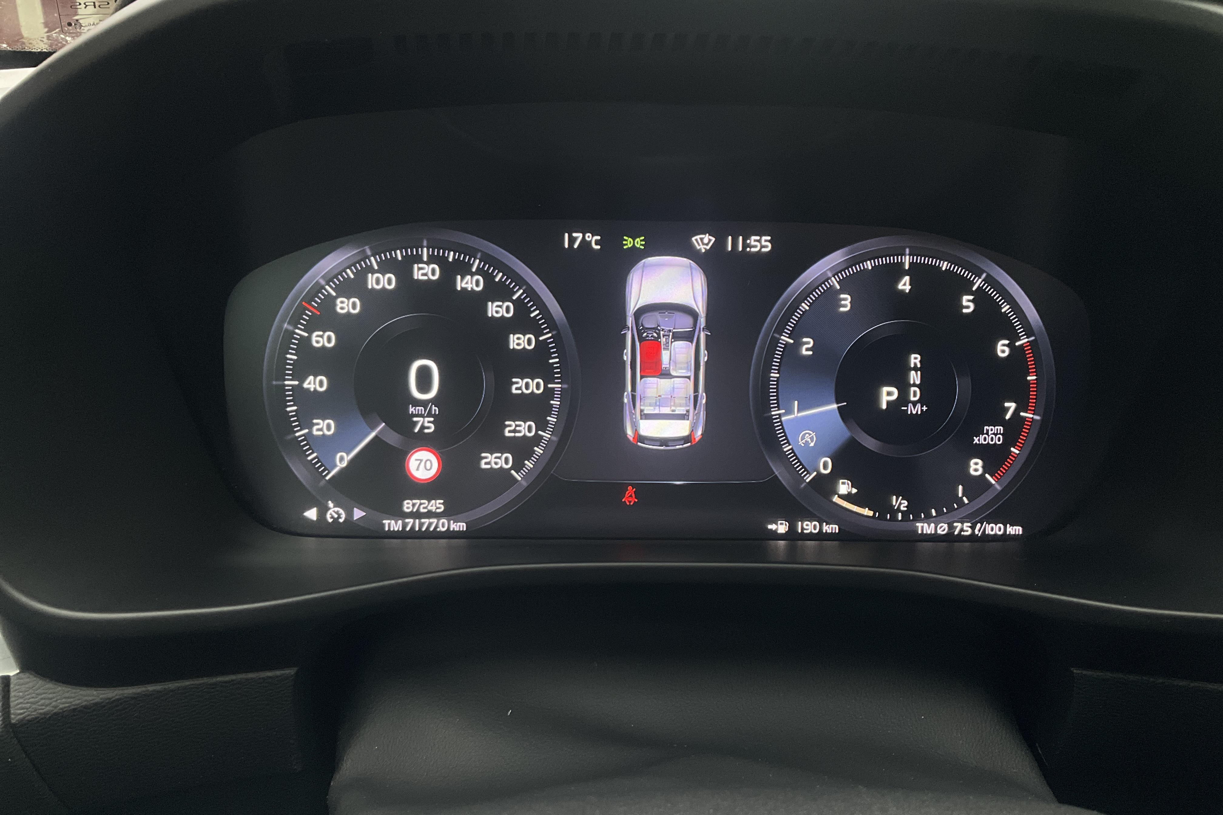 Volvo XC40 T3 2WD (163hk) - 87 240 km - Automatyczna - czarny - 2020