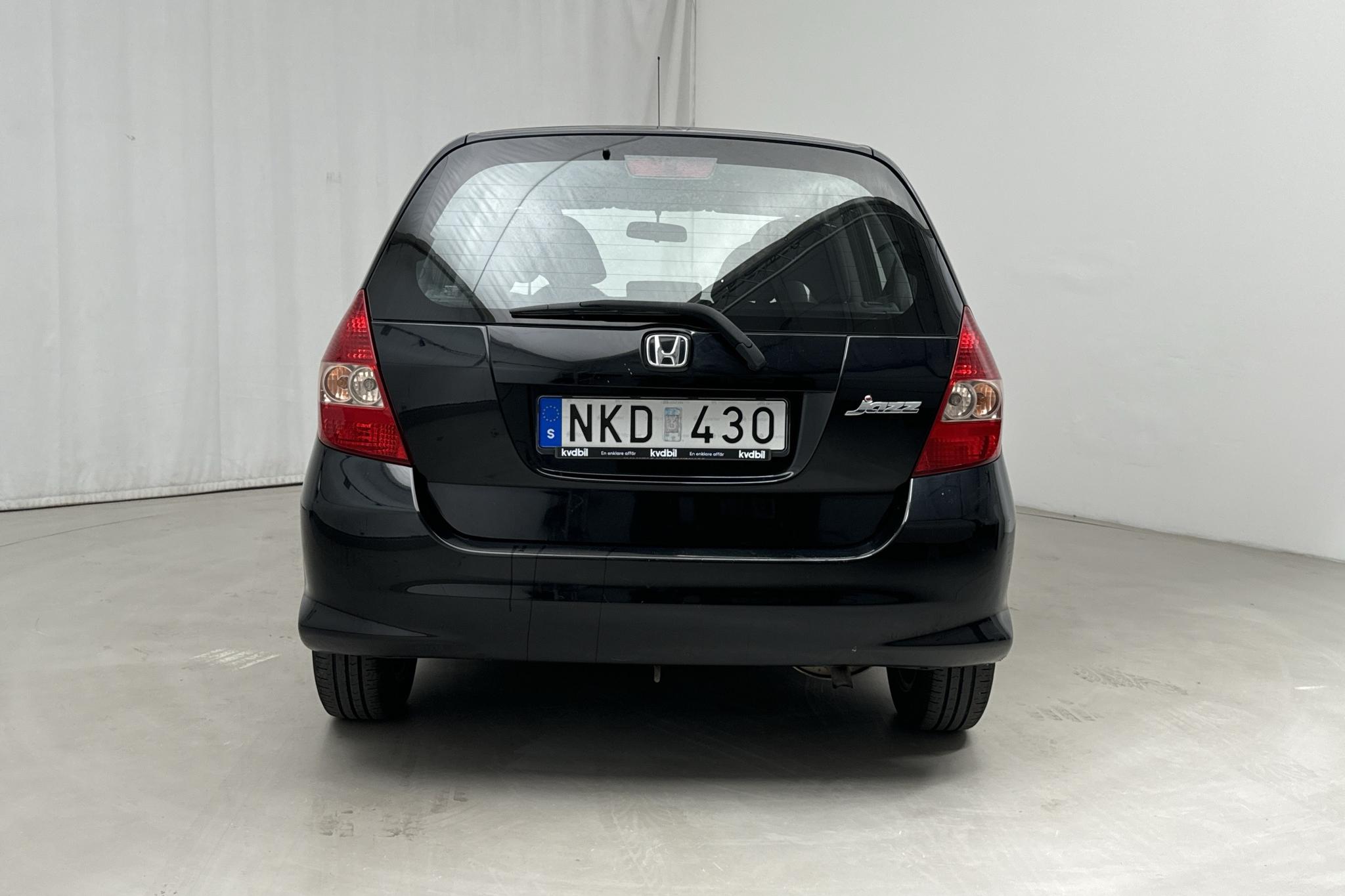 Honda Jazz 1.4 (83hk) - 136 100 km - Manual - black - 2008