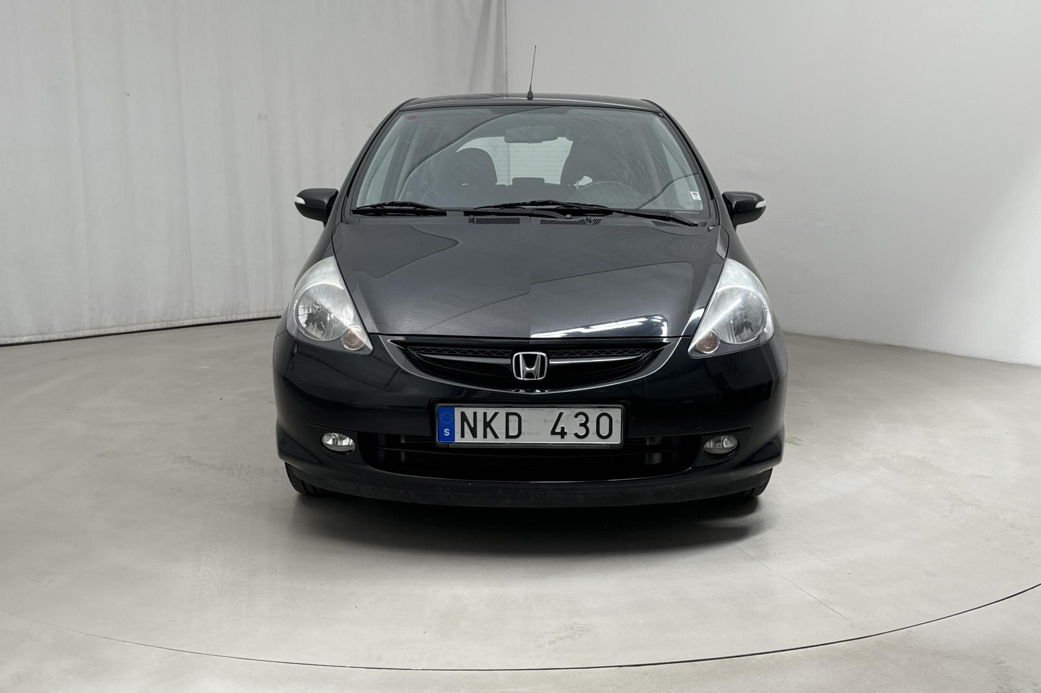 Honda Jazz 1.4 (83hk) - 136 100 km - Manualna - czarny - 2008