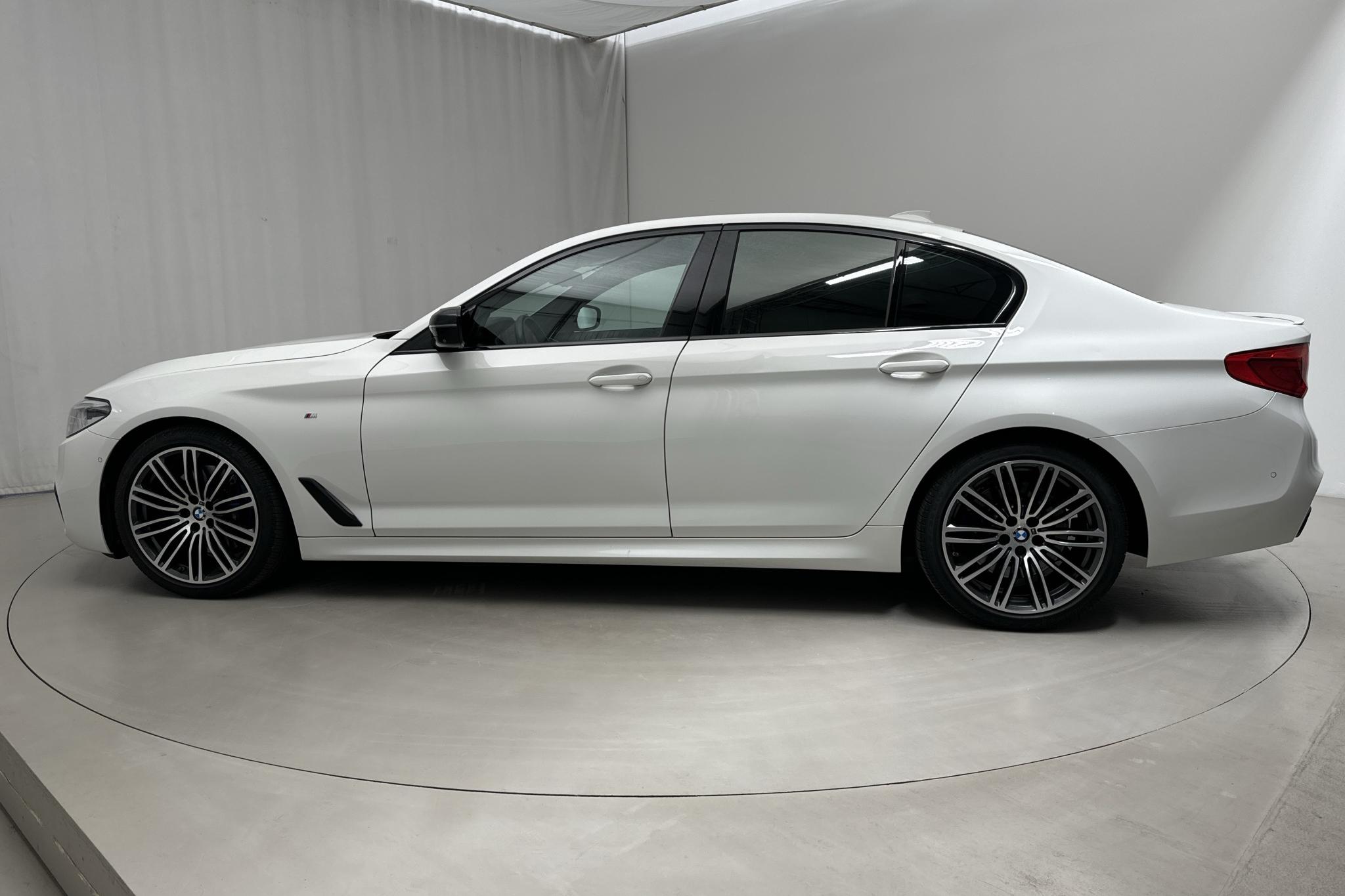 BMW 530i xDrive Sedan, G30 (252hk) - 128 910 km - Automaattinen - valkoinen - 2019