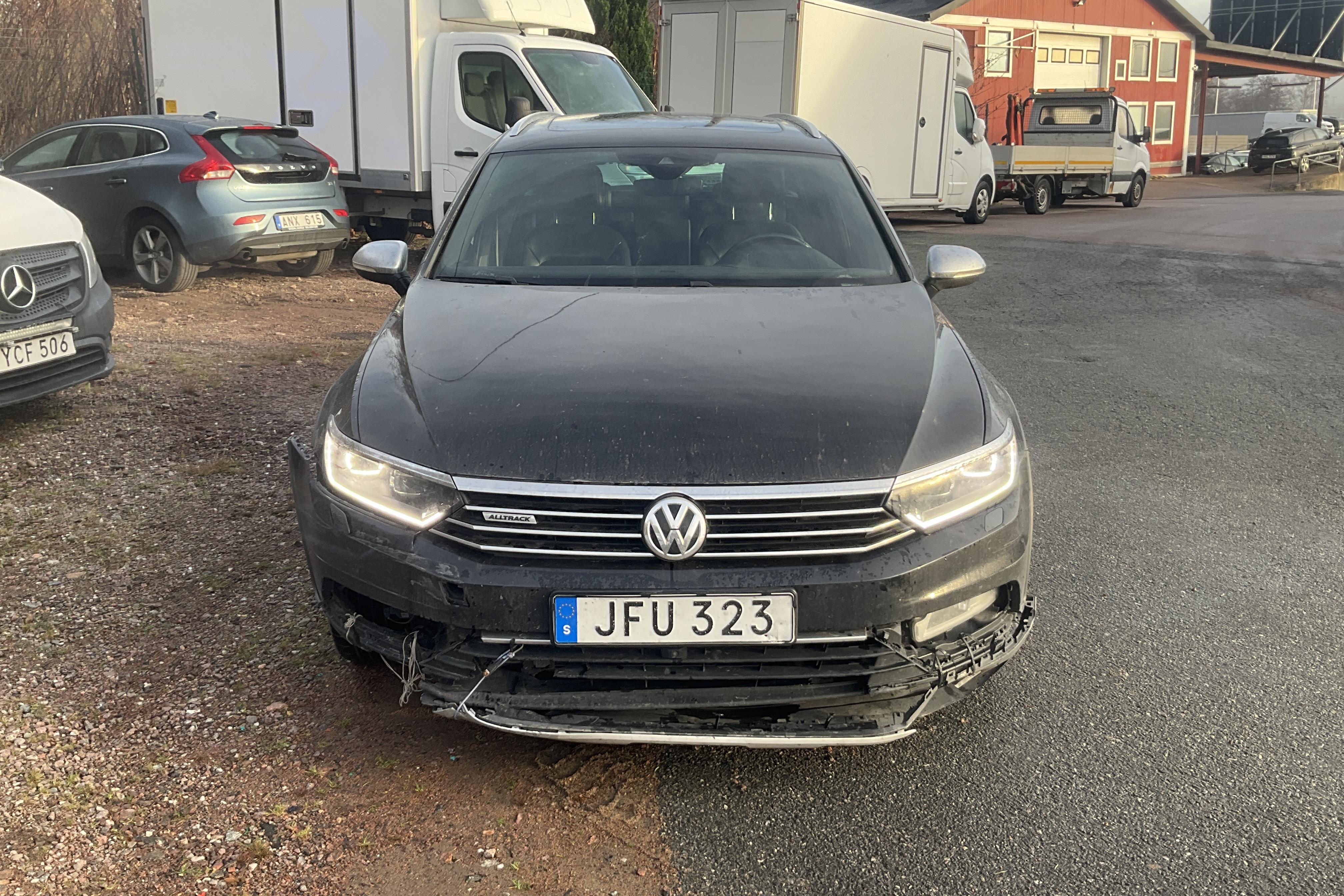 VW Passat Alltrack 2.0 TDI Sportscombi 4MOTION (240hk) - 17 212 mil - Automat - svart - 2016