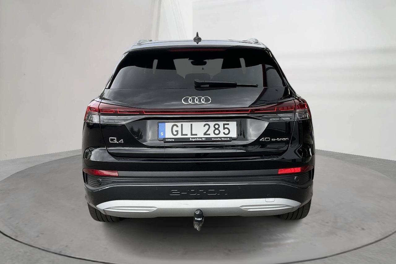 Audi Q4 40 e-tron 77 kWh (204hk) - 6 123 mil - Automat - svart - 2022