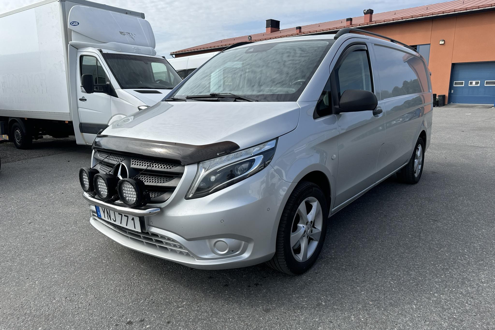 Mercedes Vito 119 BlueTEC 4MATIC W640 (190hk) - 187 540 km - Automaatne - hõbe - 2018