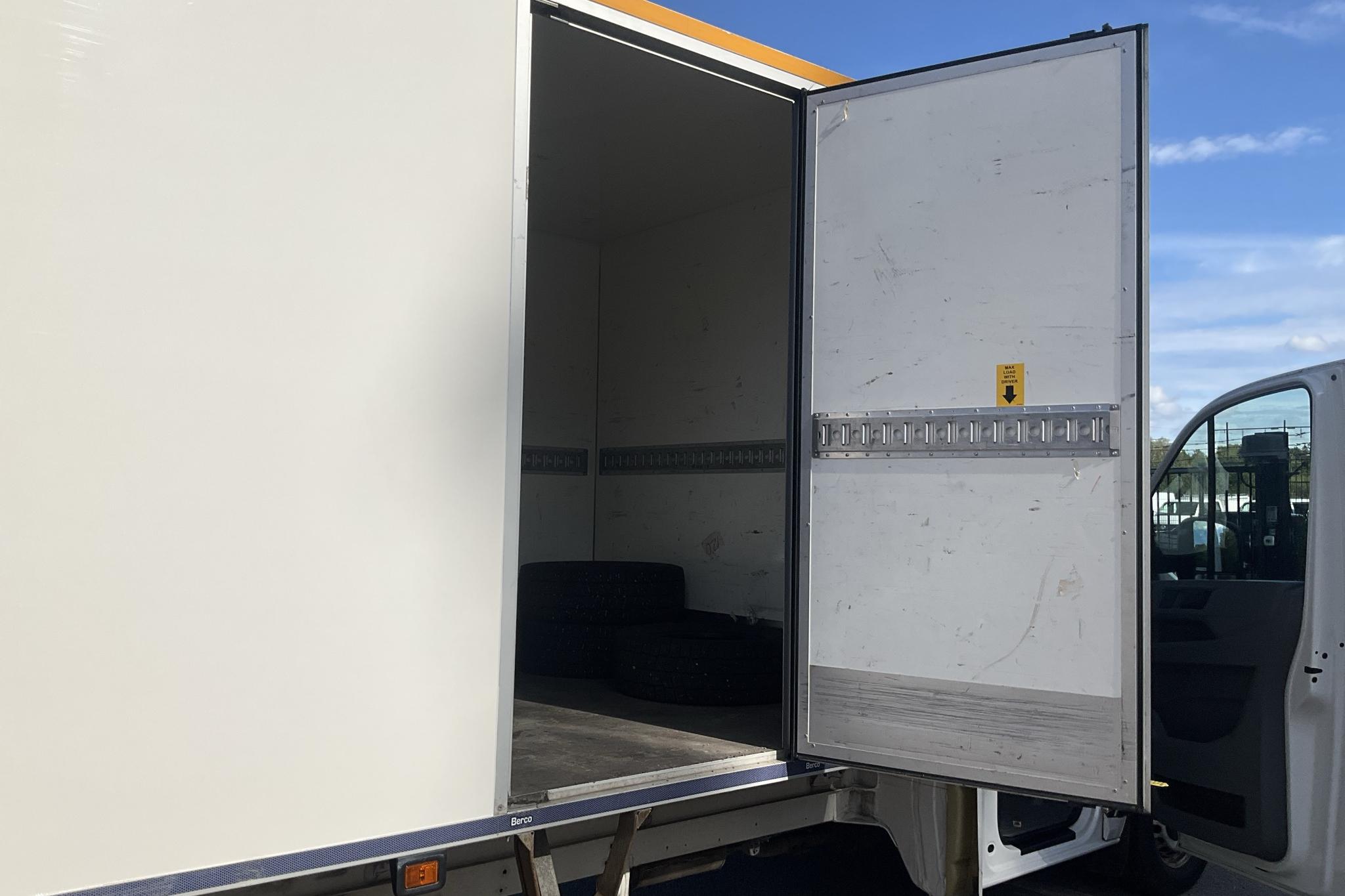 VW Crafter 35 2.0 TDI Chassi (177hk) - 130 270 km - Automatyczna - biały - 2019