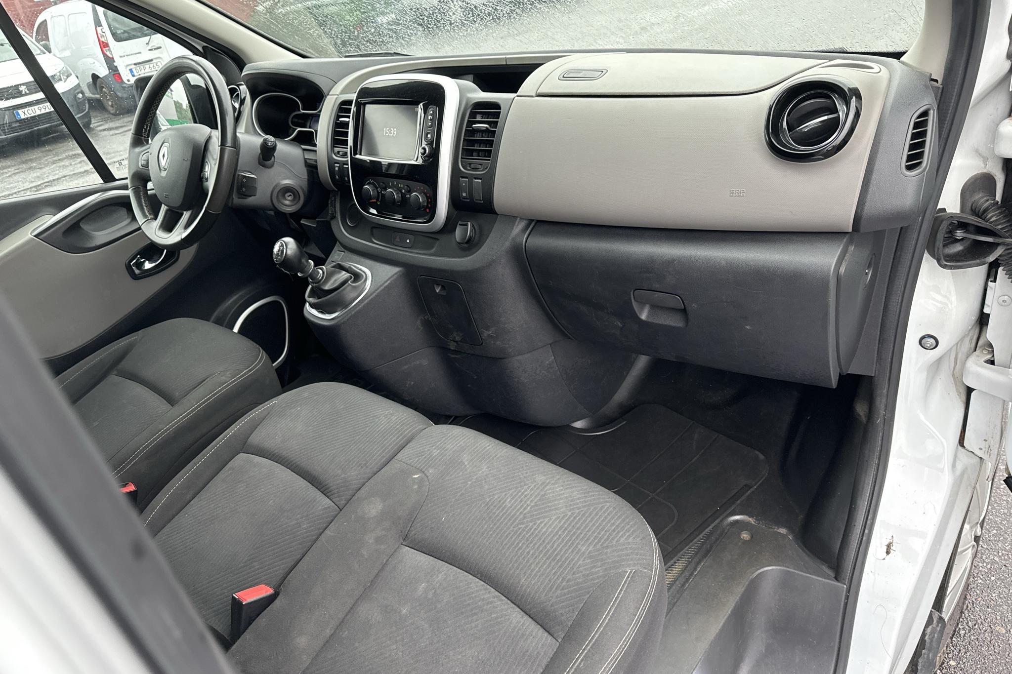 Renault Trafic 1.6 dCi Skåp (140hk) - 124 200 km - Manuaalinen - valkoinen - 2016