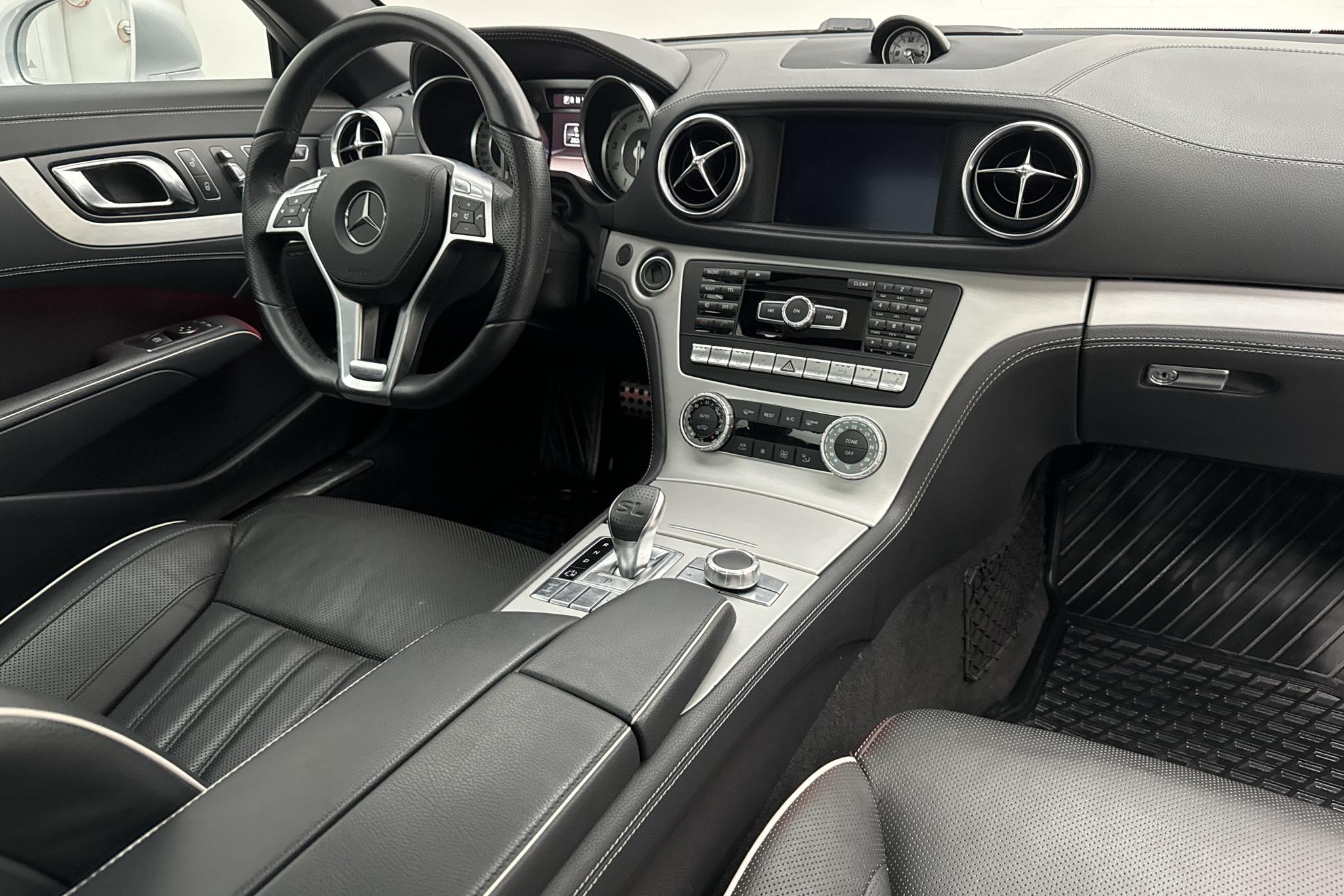 Mercedes SL 350 R231 (306hk) - 28 280 km - Automaatne - hõbe - 2012