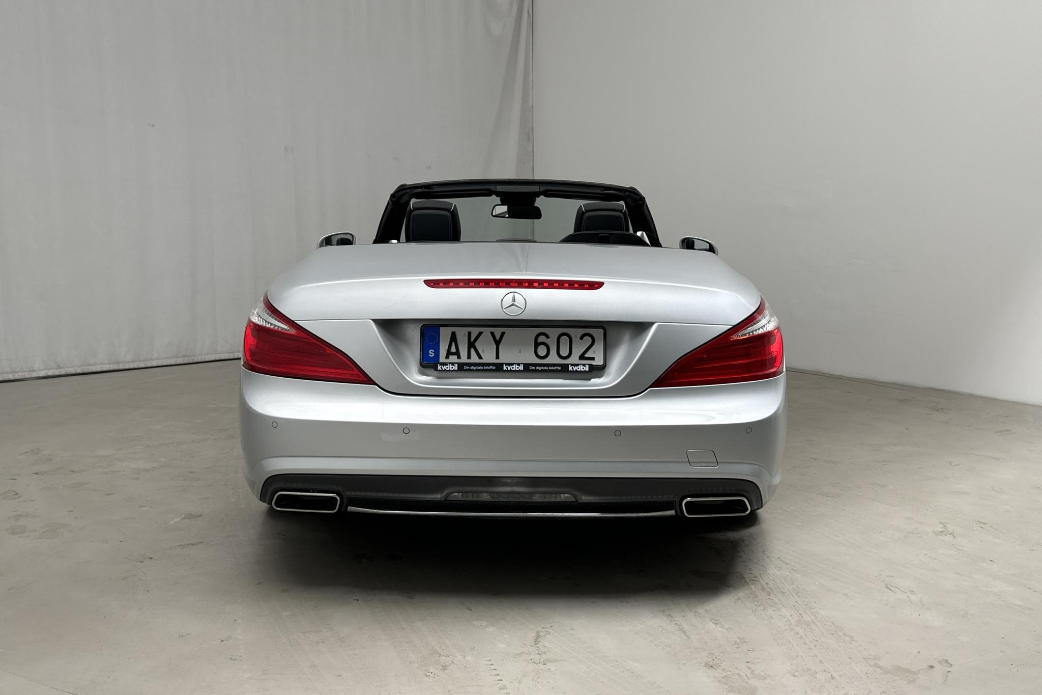 Mercedes SL 350 R231 (306hk) - 28 280 km - Automaatne - hõbe - 2012