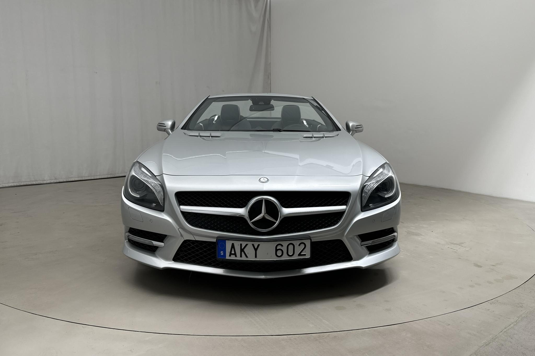 Mercedes SL 350 R231 (306hk) - 28 280 km - Automatic - silver - 2012