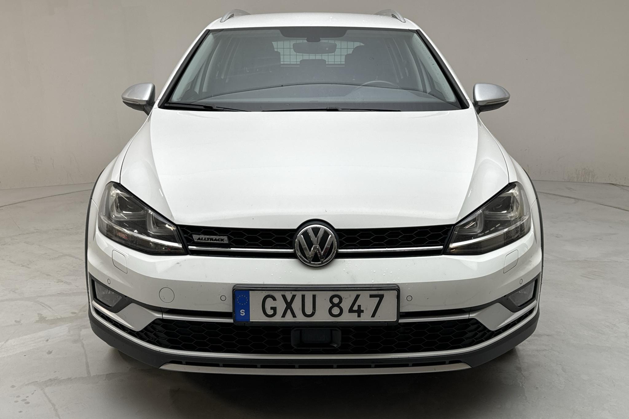 VW Golf Alltrack 1.8 TSI 4Motion (180hk) - 60 490 km - Automatic - white - 2017