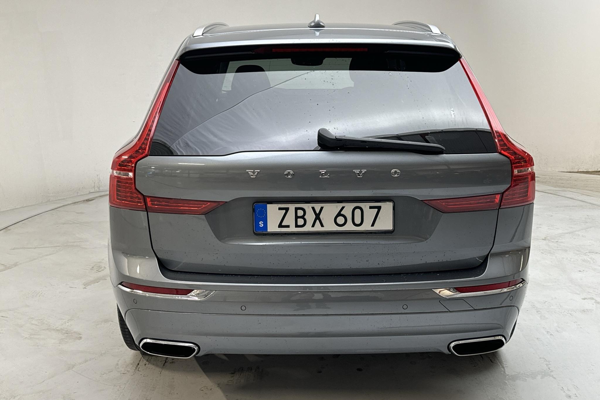 Volvo XC60 D4 AWD (190hk) - 13 905 mil - Automat - grå - 2018