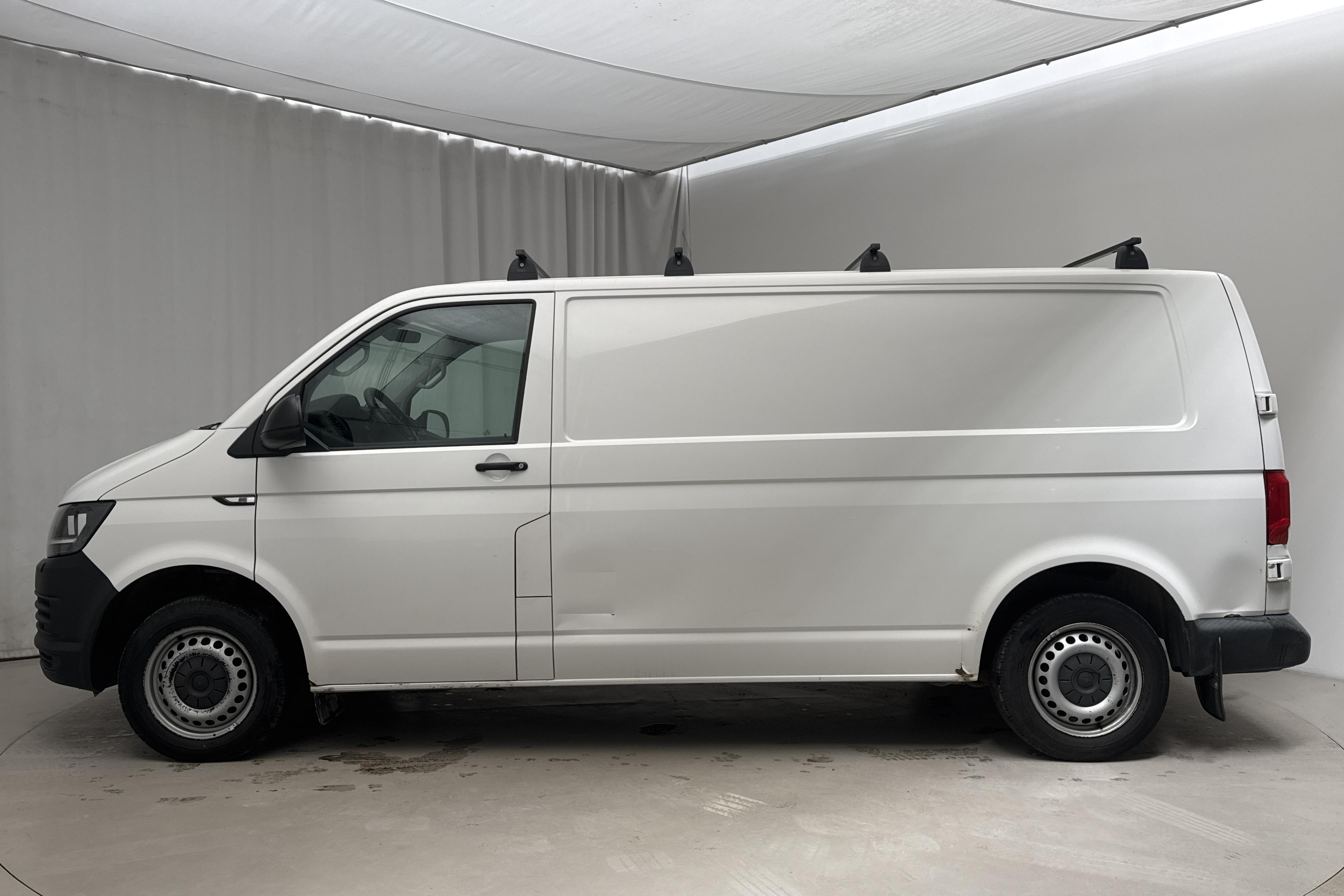 VW Transporter T6 2.0 TDI BMT Skåp 4MOTION (150hk) - 264 800 km - Automaatne - valge - 2018