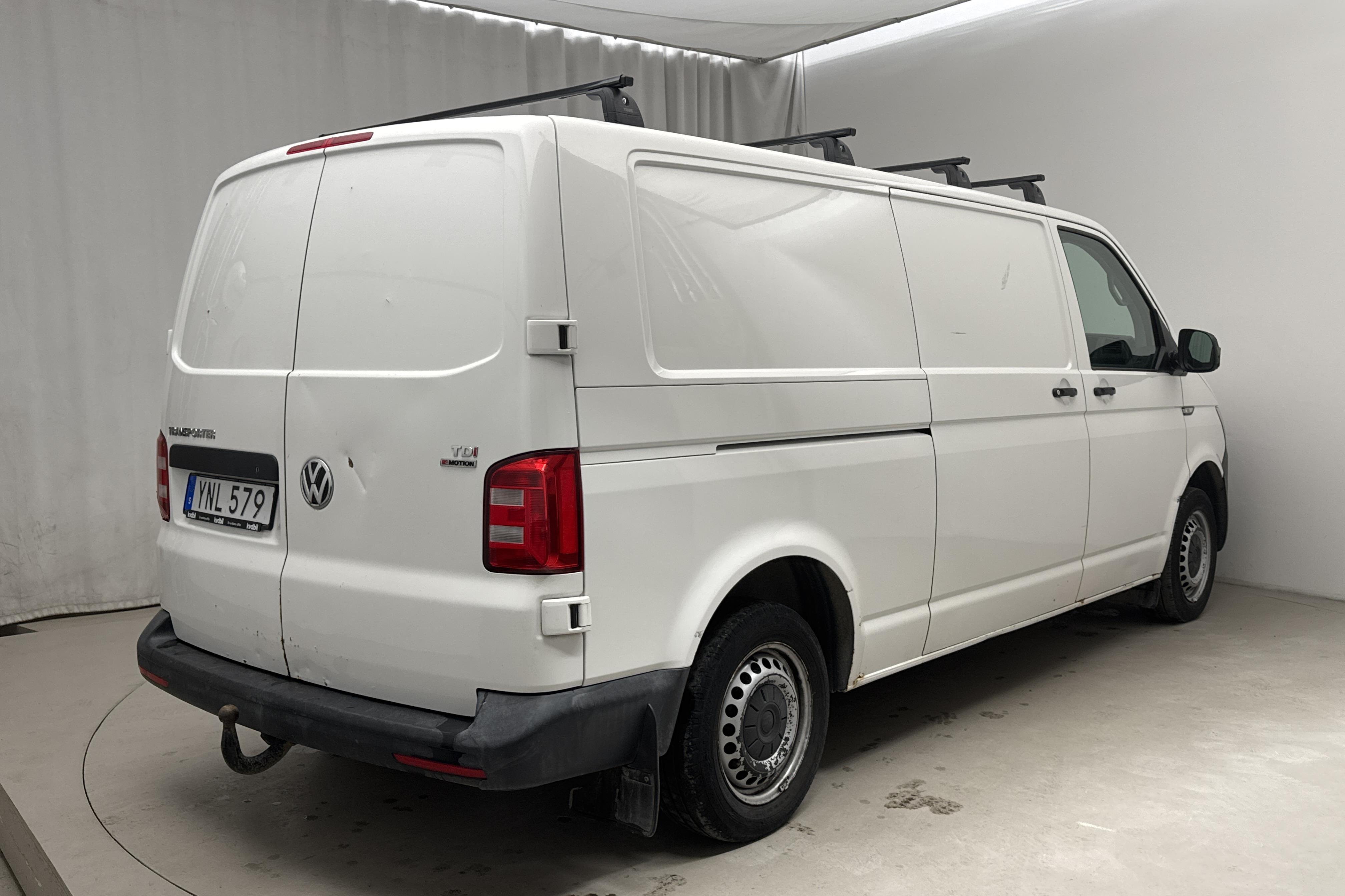 VW Transporter T6 2.0 TDI BMT Skåp 4MOTION (150hk) - 264 800 km - Automaatne - valge - 2018