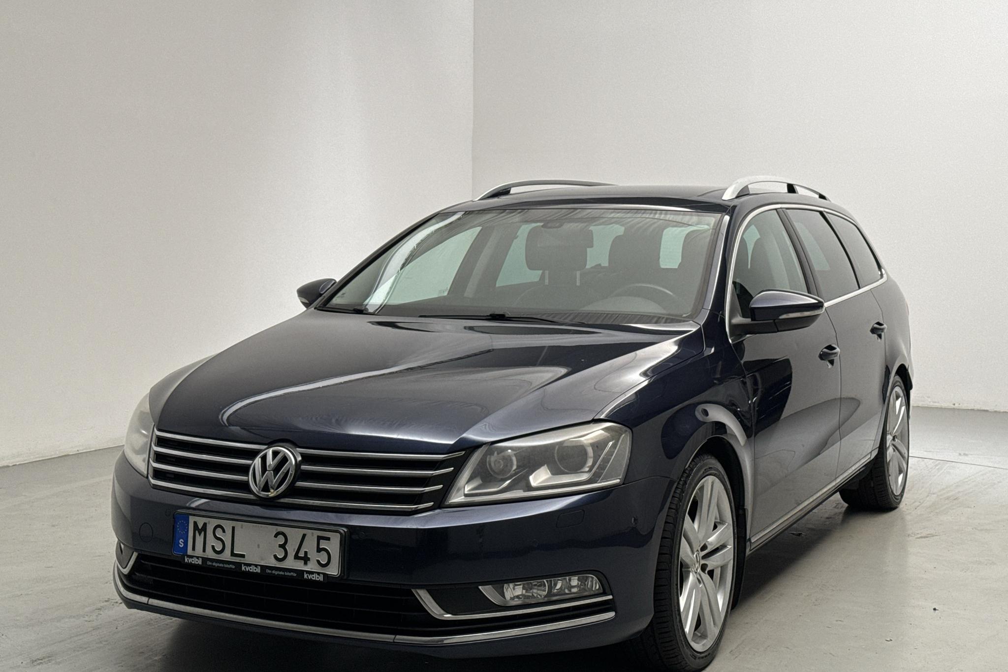 VW Passat 2.0 TDI BlueMotion Technology Variant 4Motion (170hk) - 144 620 km - Automatic - Dark Blue - 2012