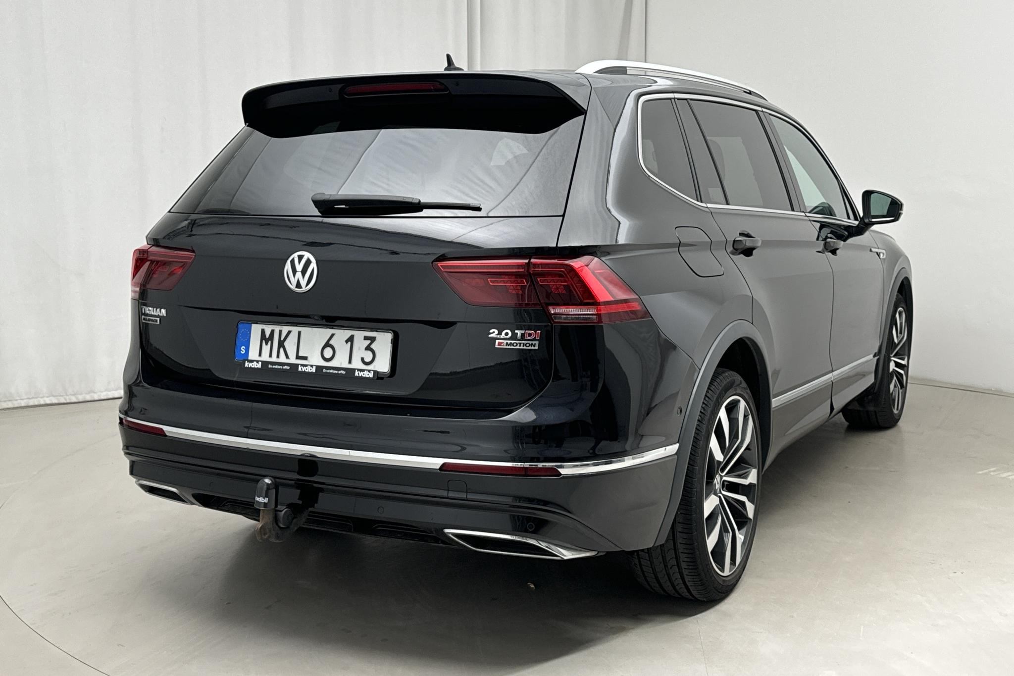 VW Tiguan Allspace 2.0 TDI 4MOTION (190hk) - 8 793 mil - Automat - svart - 2018