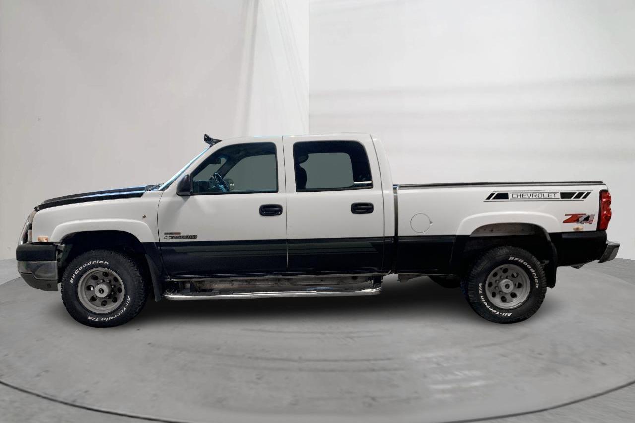 Chevrolet Silverado Crew Cab 6.6 V8 (314hk) - 18 862 mil - Automat - vit - 2005