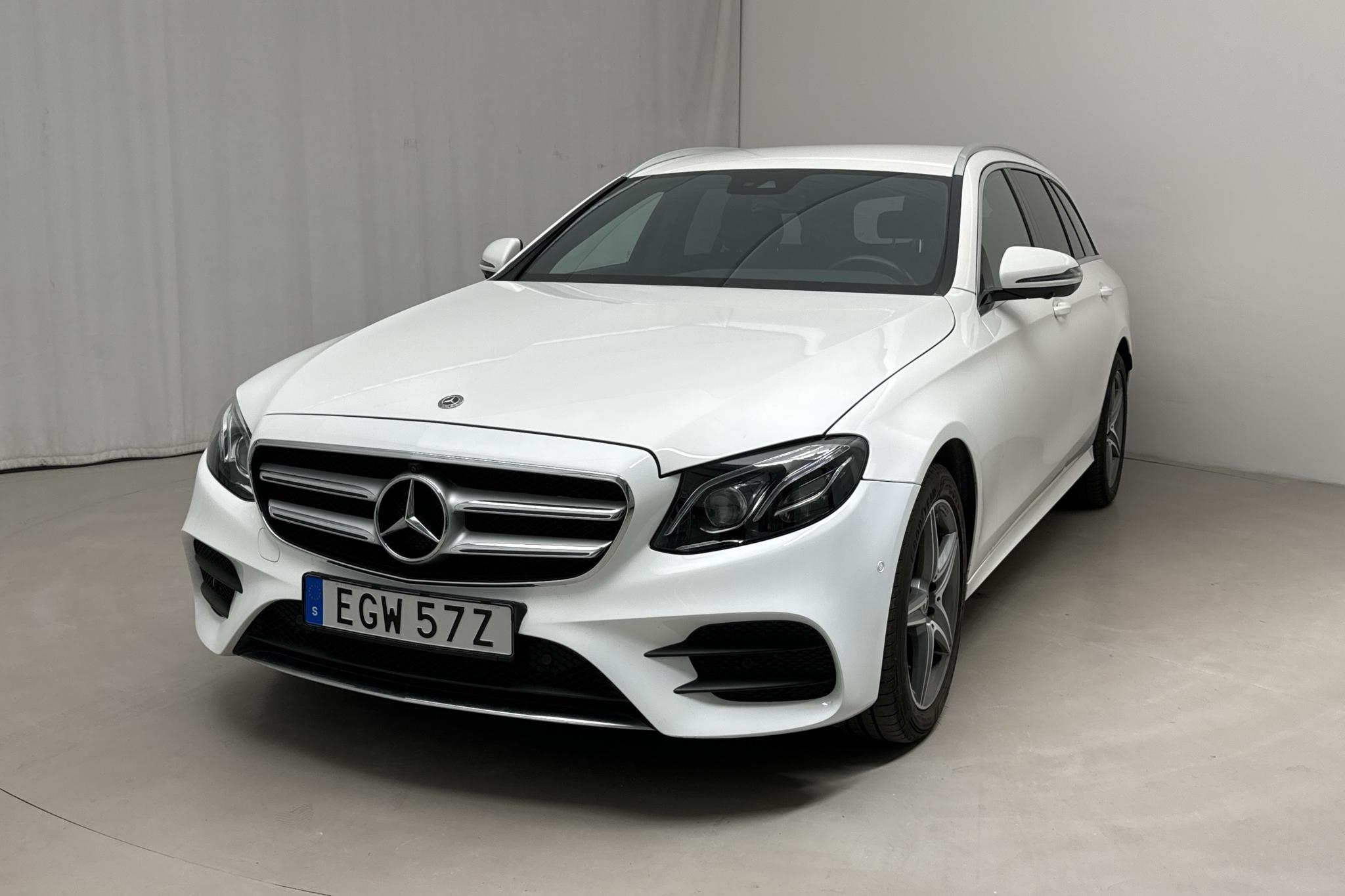 Mercedes E 300 de Kombi S213 (316hk) - 67 140 km - Automatyczna - biały - 2020