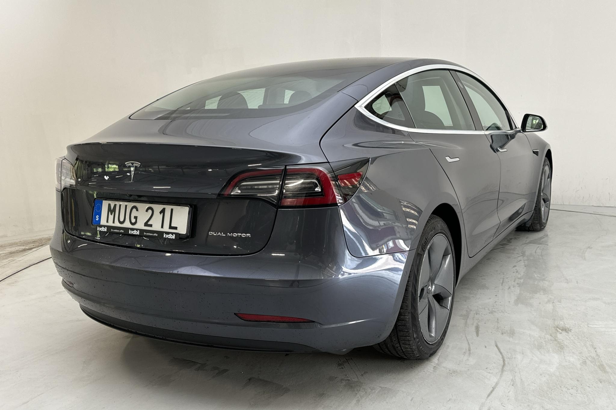 Tesla Model 3 Long Range Dual Motor AWD - 116 240 km - Automaattinen - harmaa - 2020