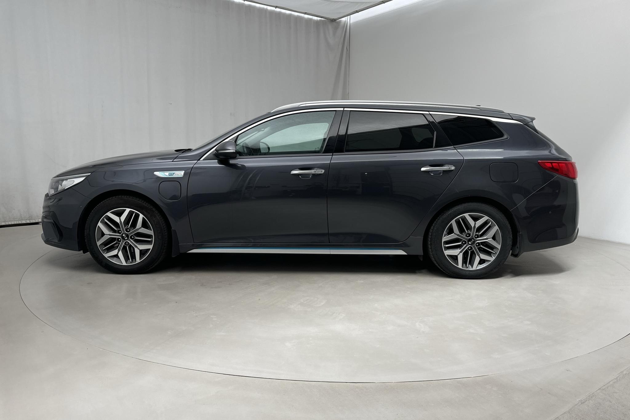 KIA Optima 2.0 GDi Plug-in Hybrid SW (205hk) - 143 350 km - Automatic - gray - 2020