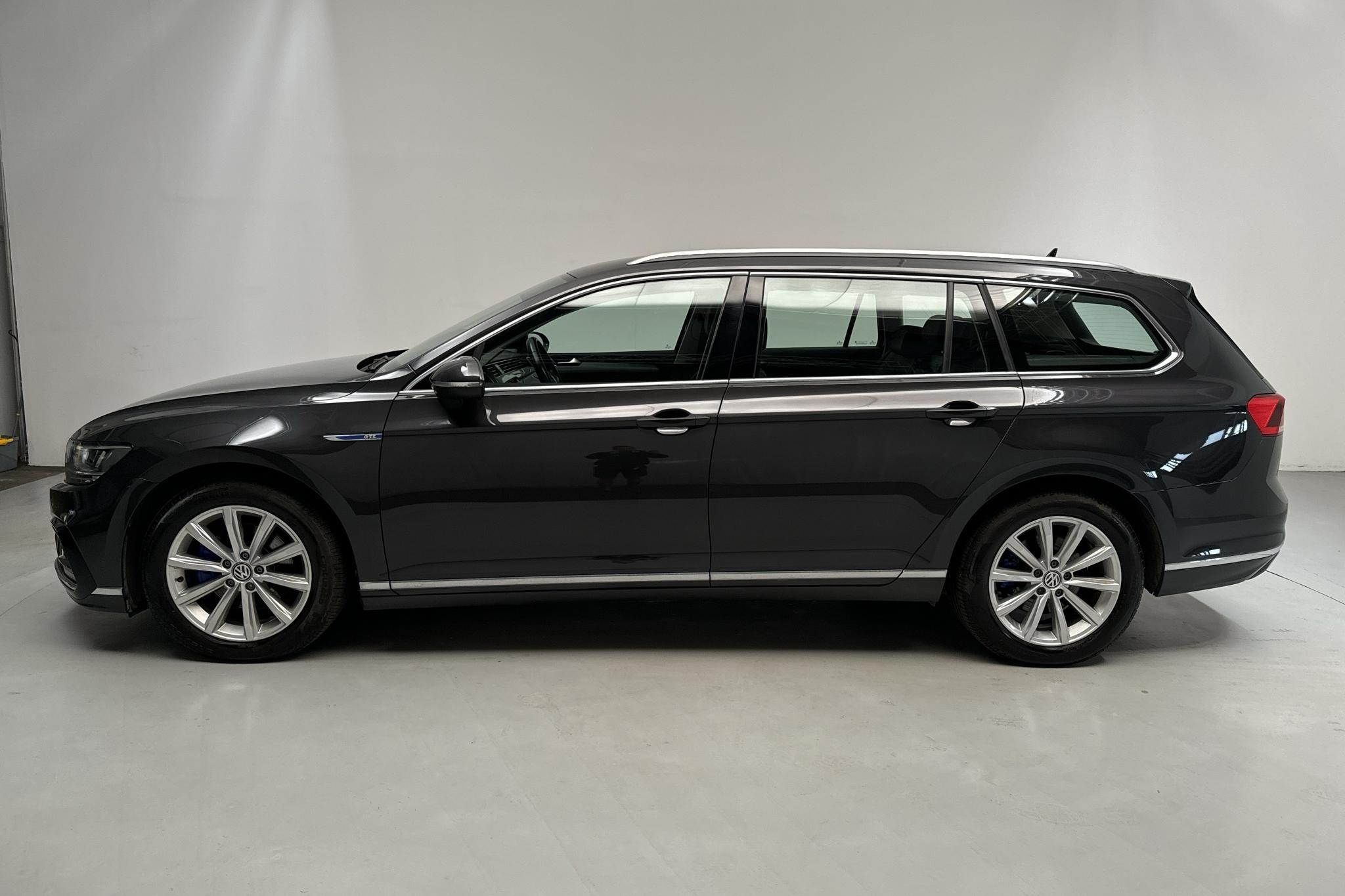 VW Passat 1.4 GTE Sportscombi (218hk) - 8 403 mil - Automat - Dark Grey - 2020