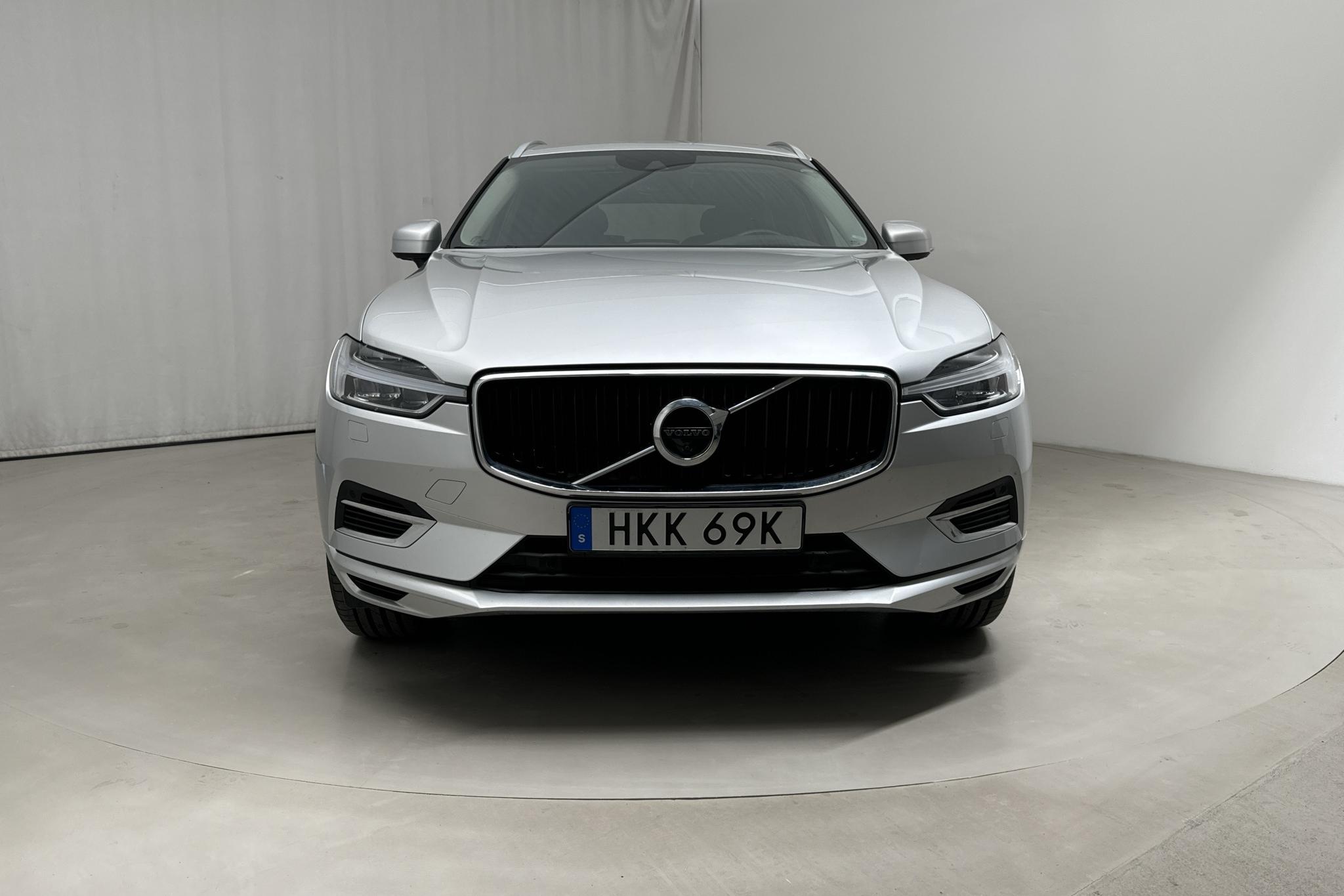 Volvo XC60 T8 AWD Recharge (390hk) - 90 380 km - Automaatne - hõbe - 2020