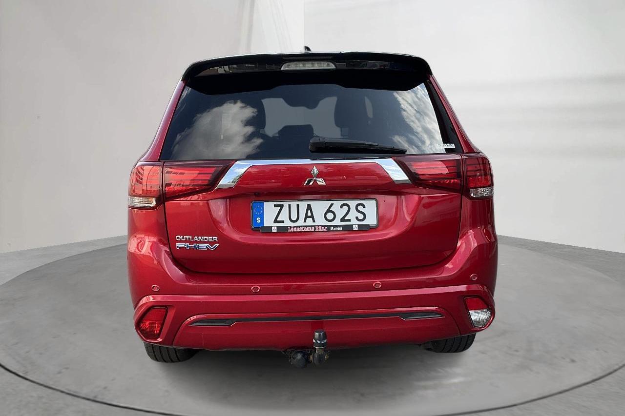 Mitsubishi Outlander 2.4 Plug-in Hybrid 4WD (136hk) - 13 268 mil - Automat - röd - 2020