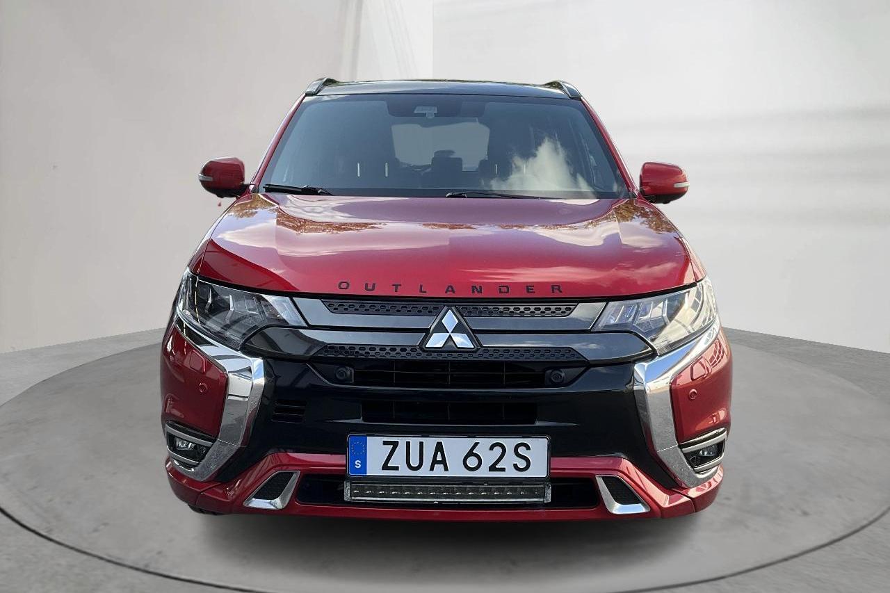 Mitsubishi Outlander 2.4 Plug-in Hybrid 4WD (136hk) - 13 268 mil - Automat - röd - 2020