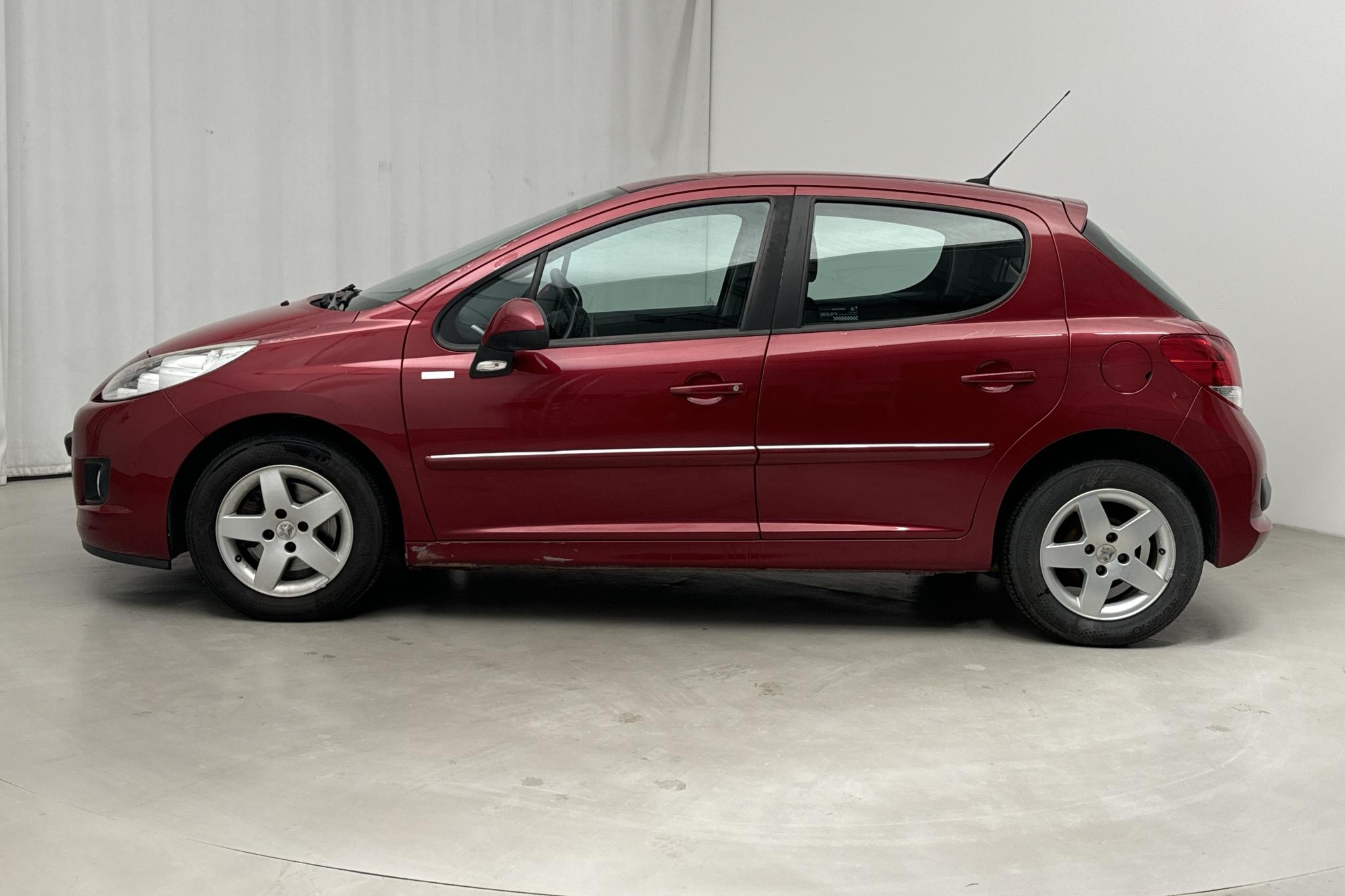 Peugeot 207 1.4 VTi 5dr (95hk) - 100 870 km - Manual - Dark Red - 2010