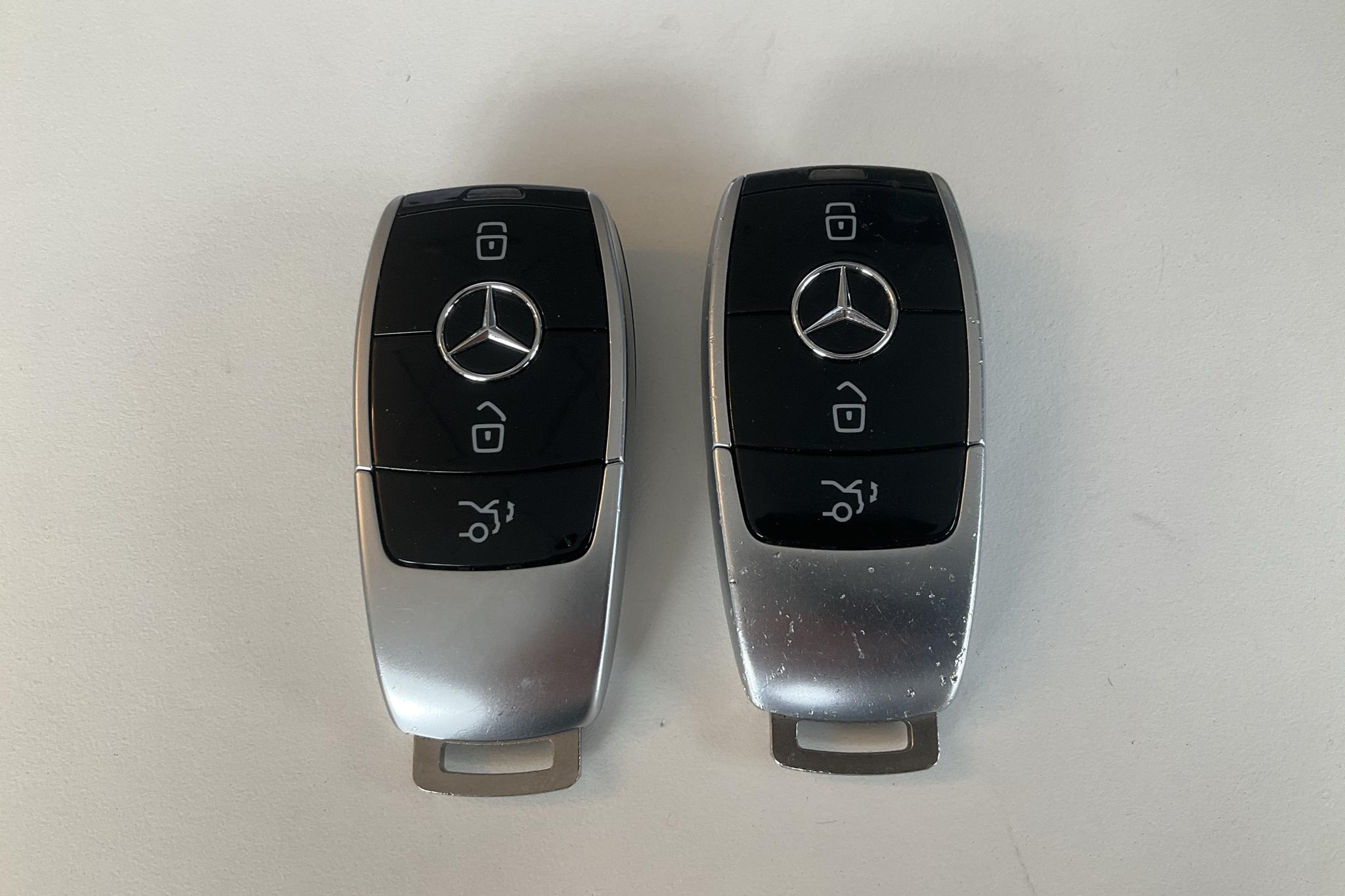 Mercedes E 220 d 4MATIC Kombi S213 (194hk) - 156 170 km - Automaatne - valge - 2018