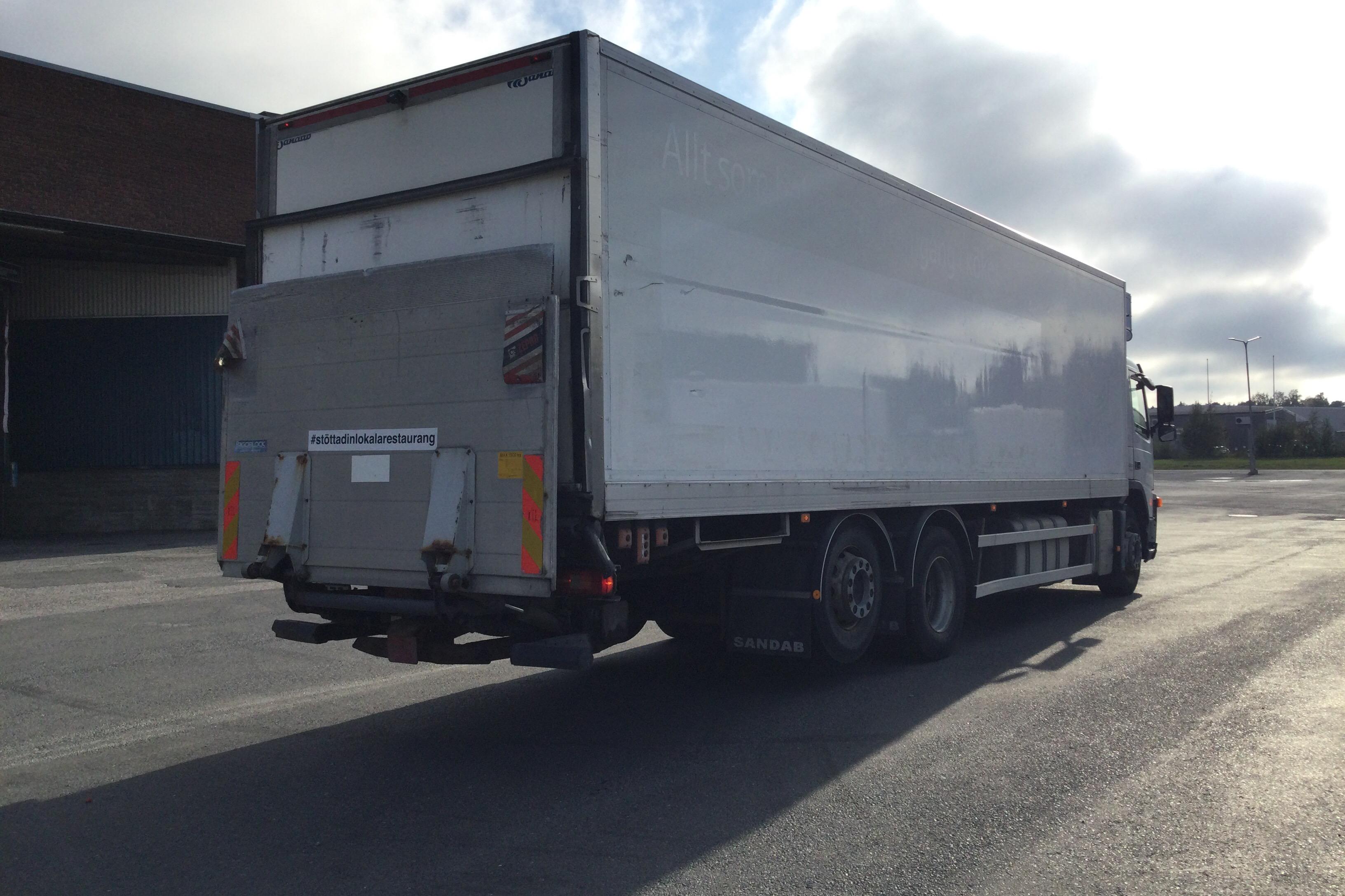 Volvo FM380 - 669 208 km - Automaattinen - valkoinen - 2008