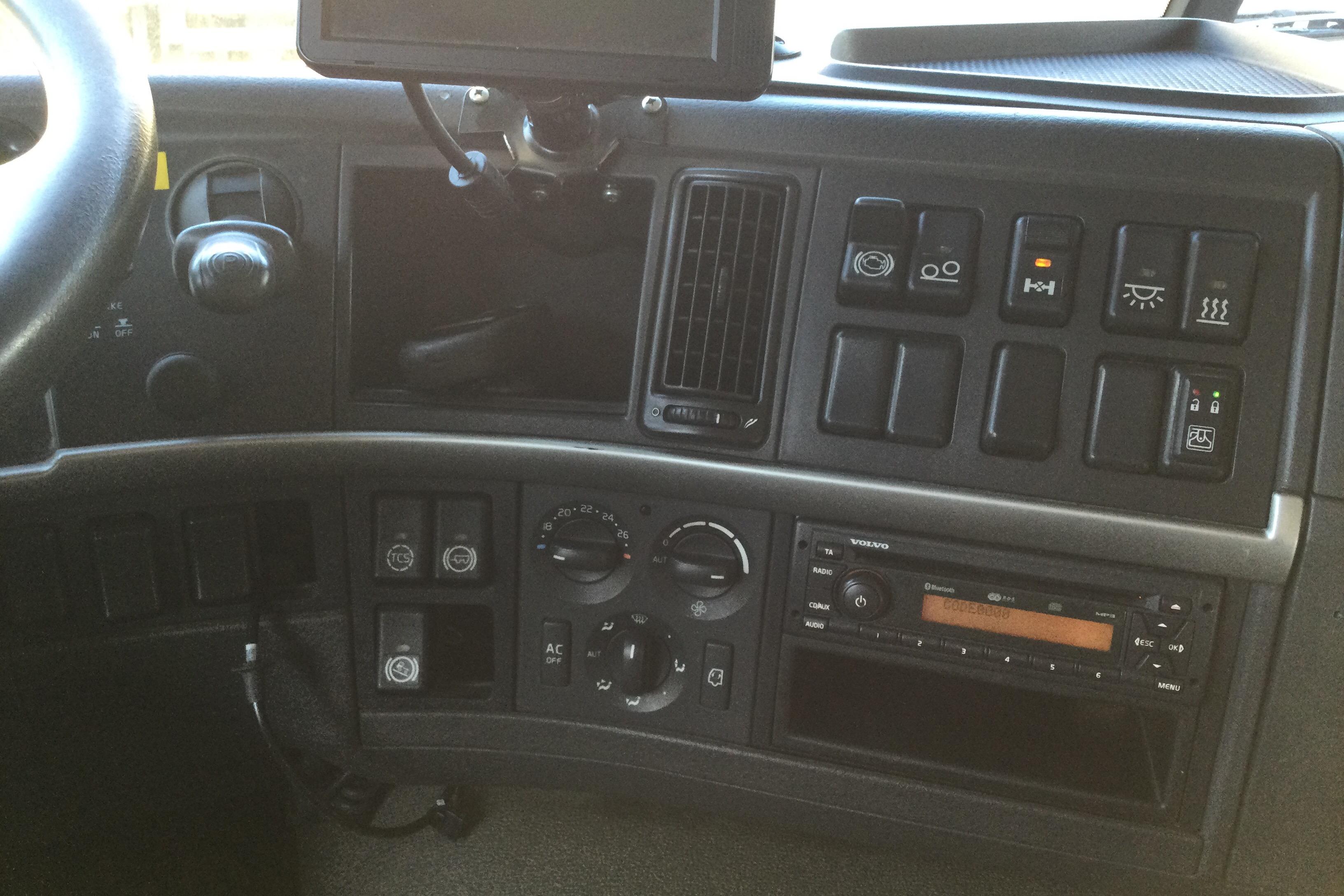 Volvo FM - 643 764 km - Automat - 2010