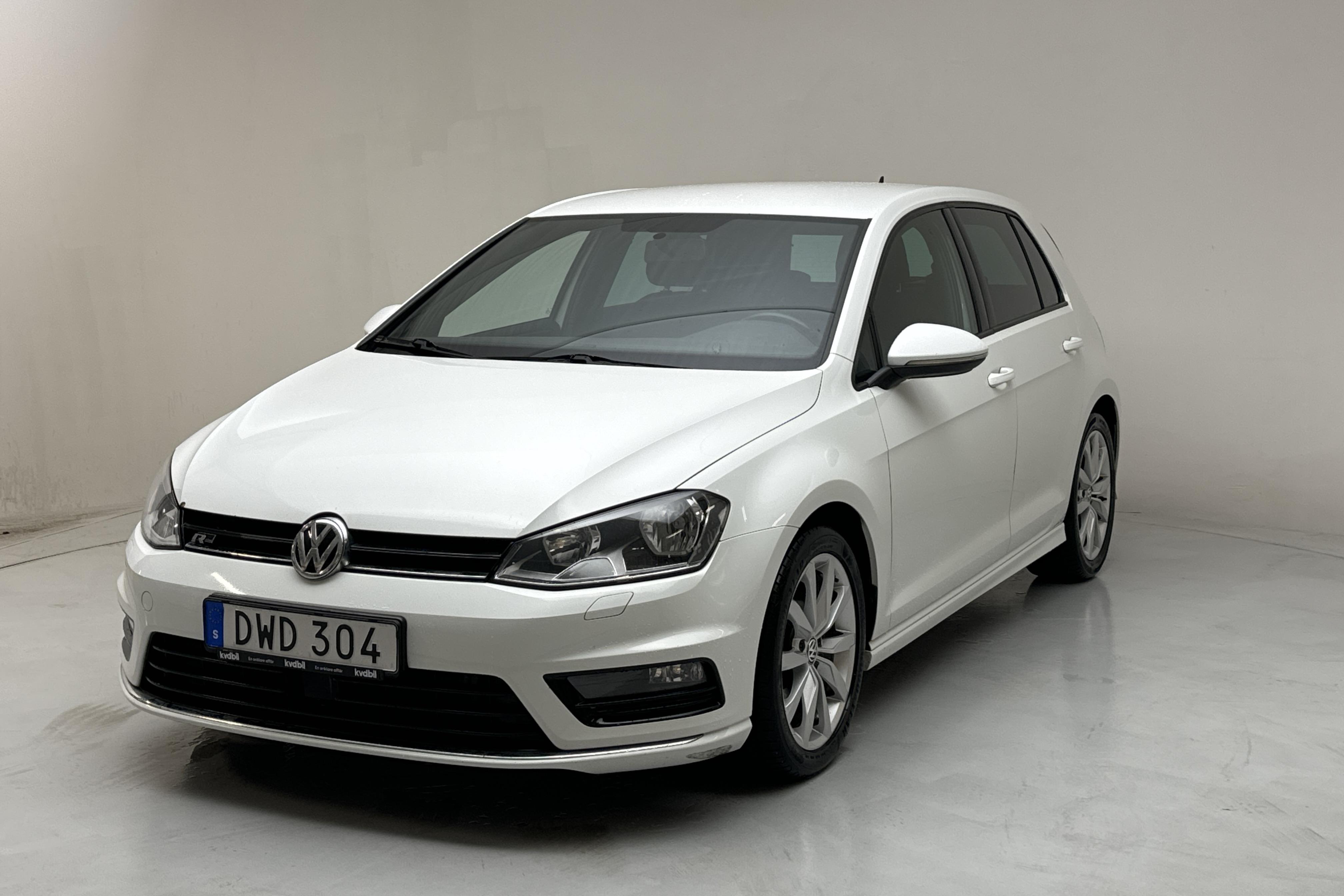 VW Golf VII 1.4 TSI 5dr (150hk) - 117 960 km - Automatyczna - biały - 2017