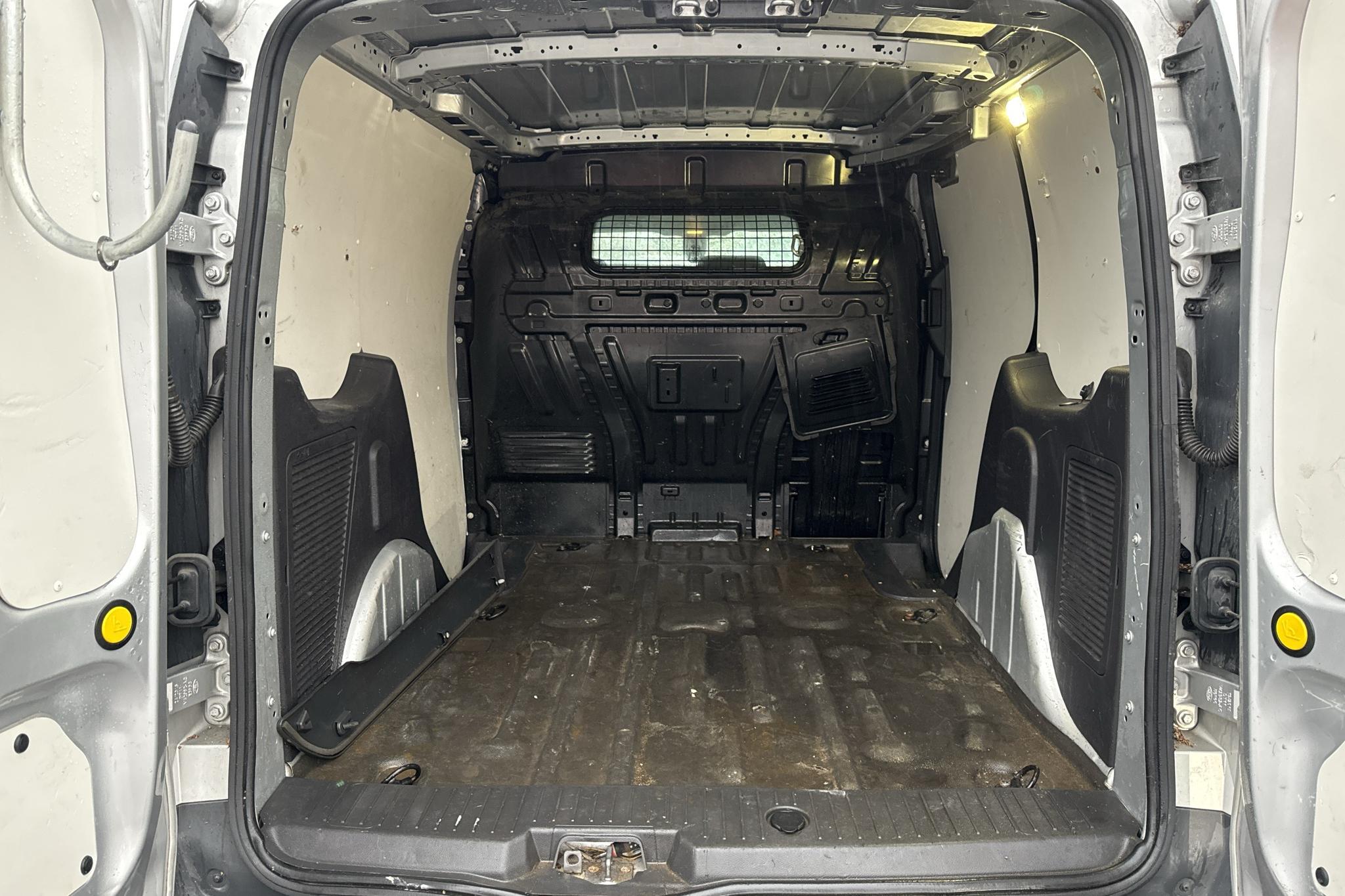 Ford Transit Connect 1.6 TDCi (95hk) - 16 575 mil - Manuell - grå - 2016