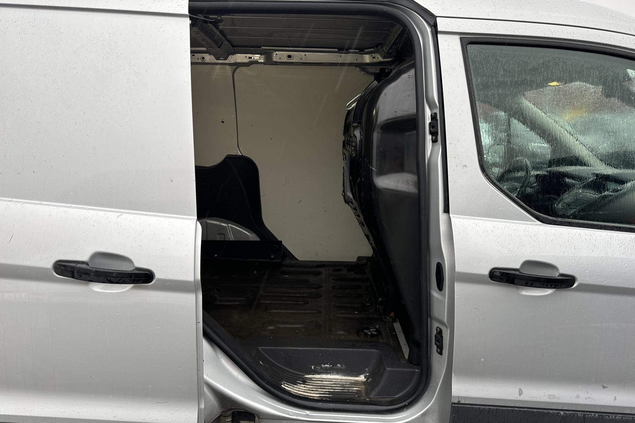 Ford Transit Connect 1.6 TDCi (95hk) - 16 575 mil - Manuell - grå - 2016