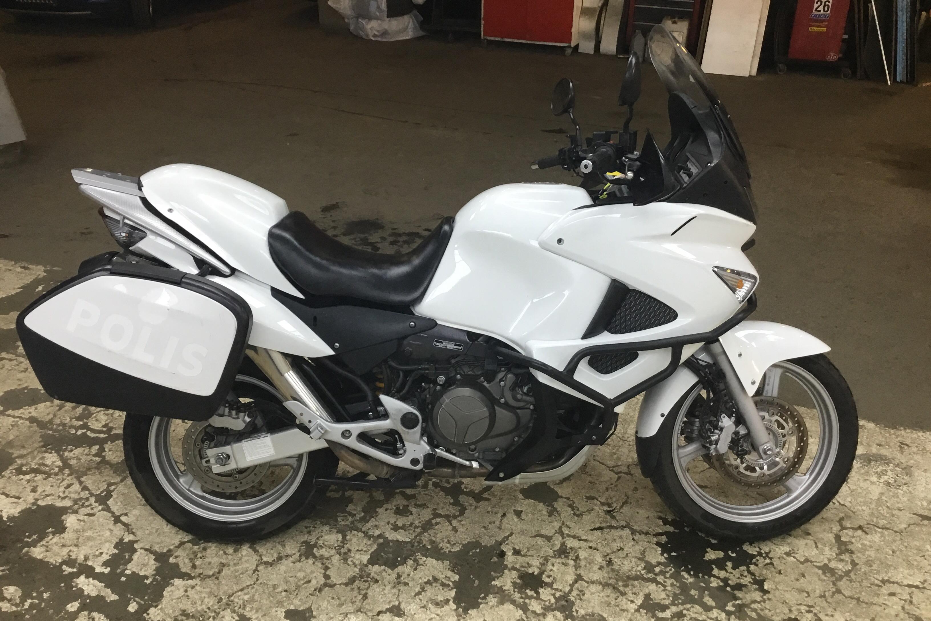 HONDA VARADERO XL1000VA  Motorcykel (Rep.objekt) - 41 800 km - Manuaalinen - 2008