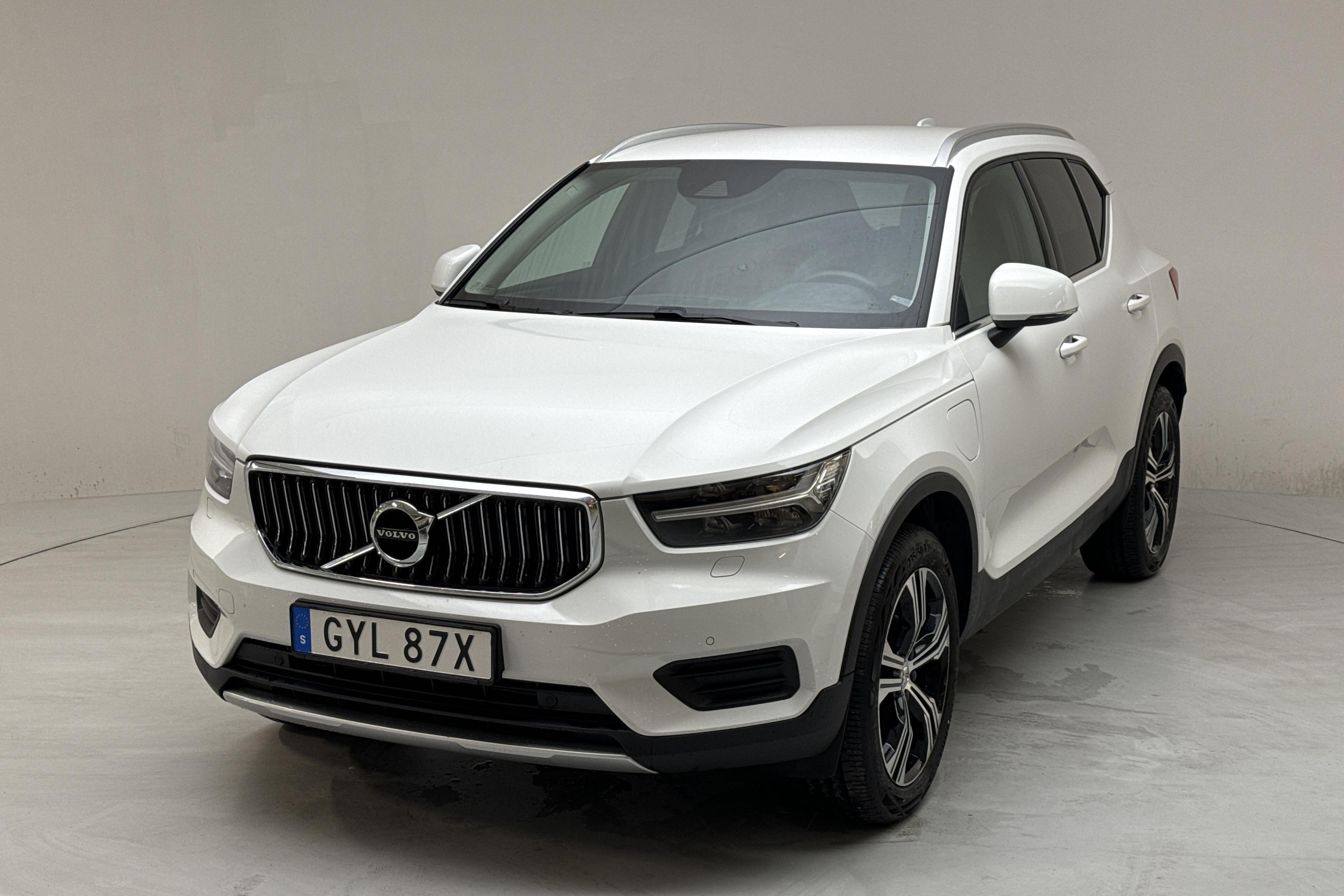 Volvo XC40 T4 2WD Recharge (211hk) - 39 420 km - Automaatne - valge - 2022